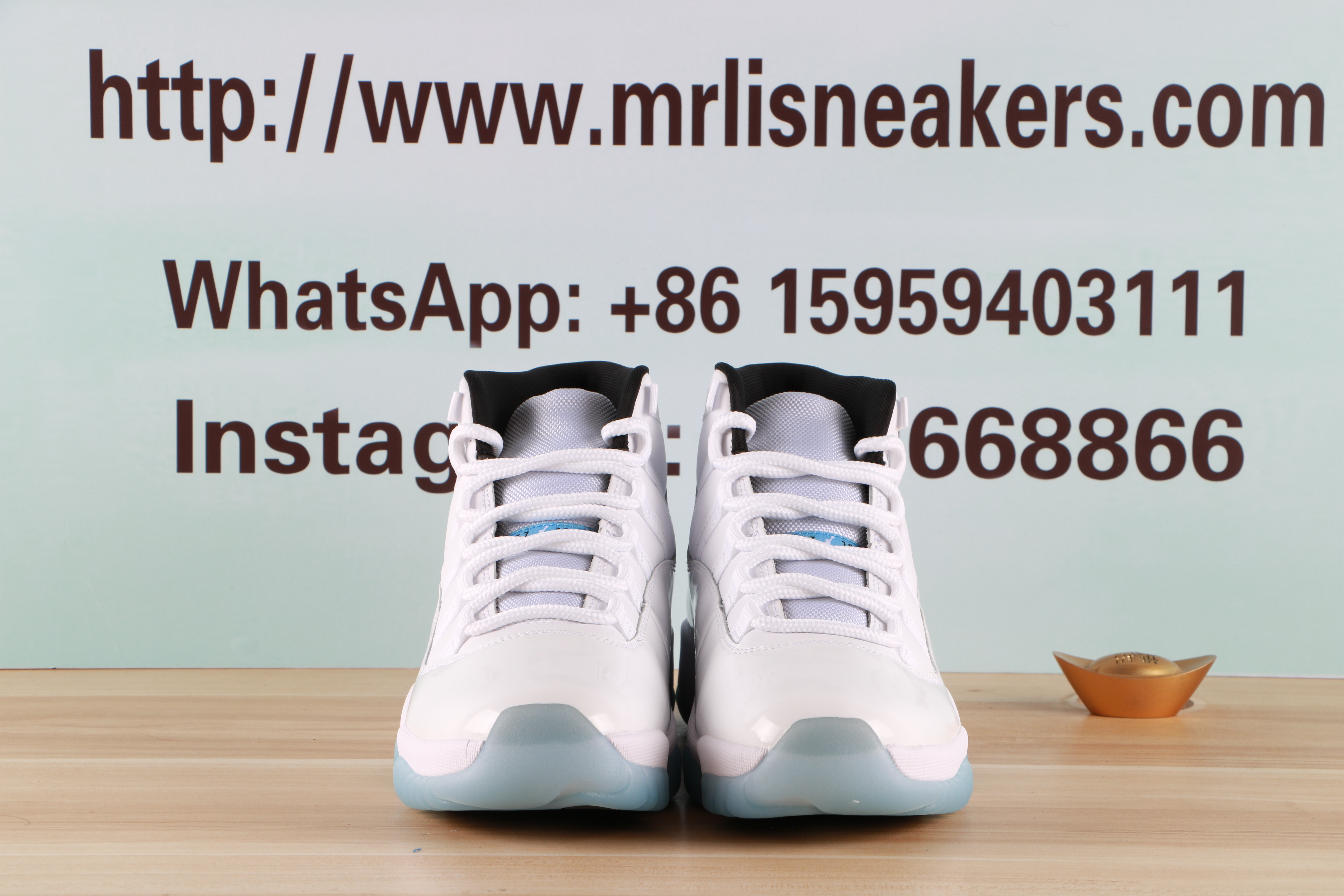Jordan 11 Retro Legend Blue