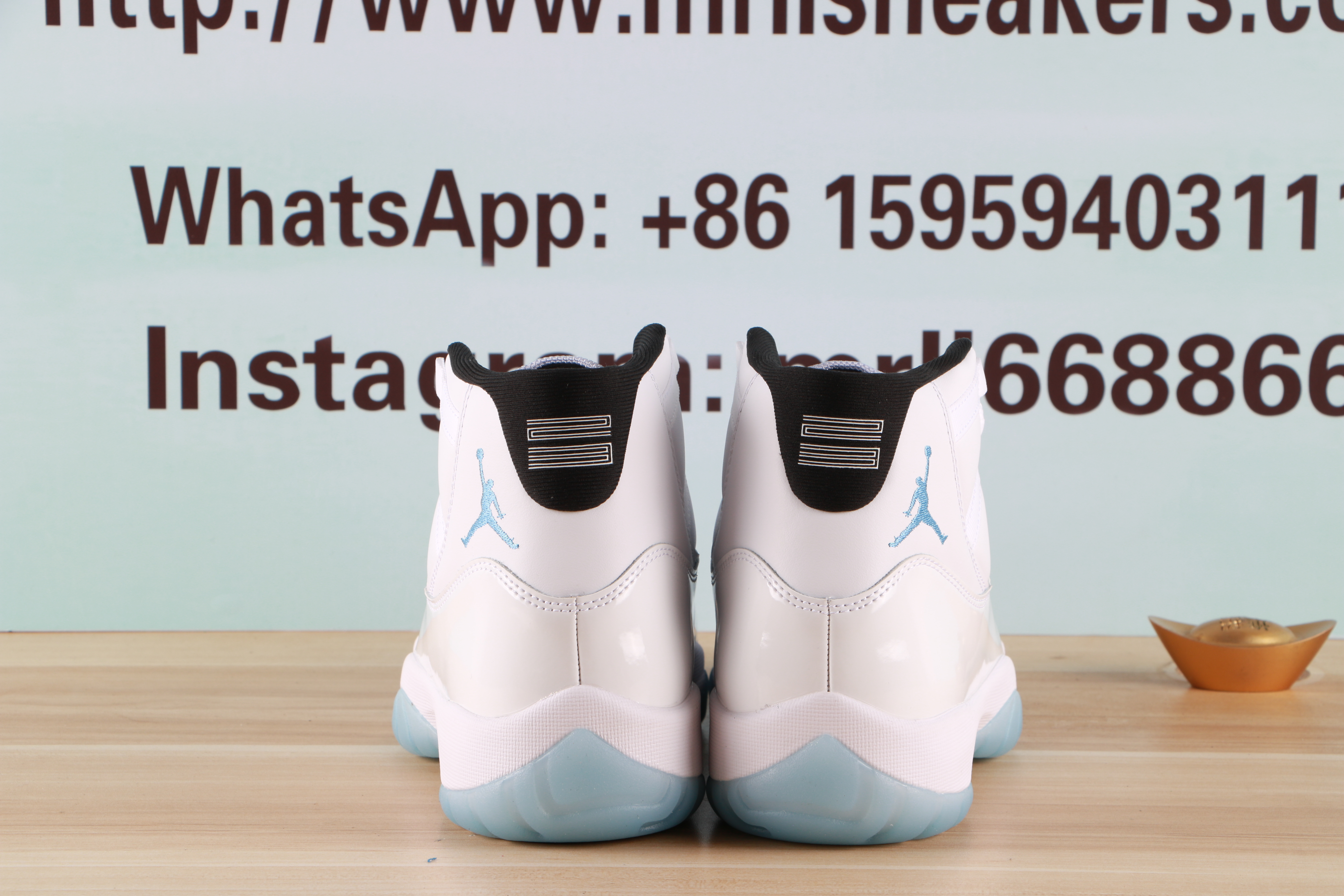 Jordan 11 Retro Legend Blue