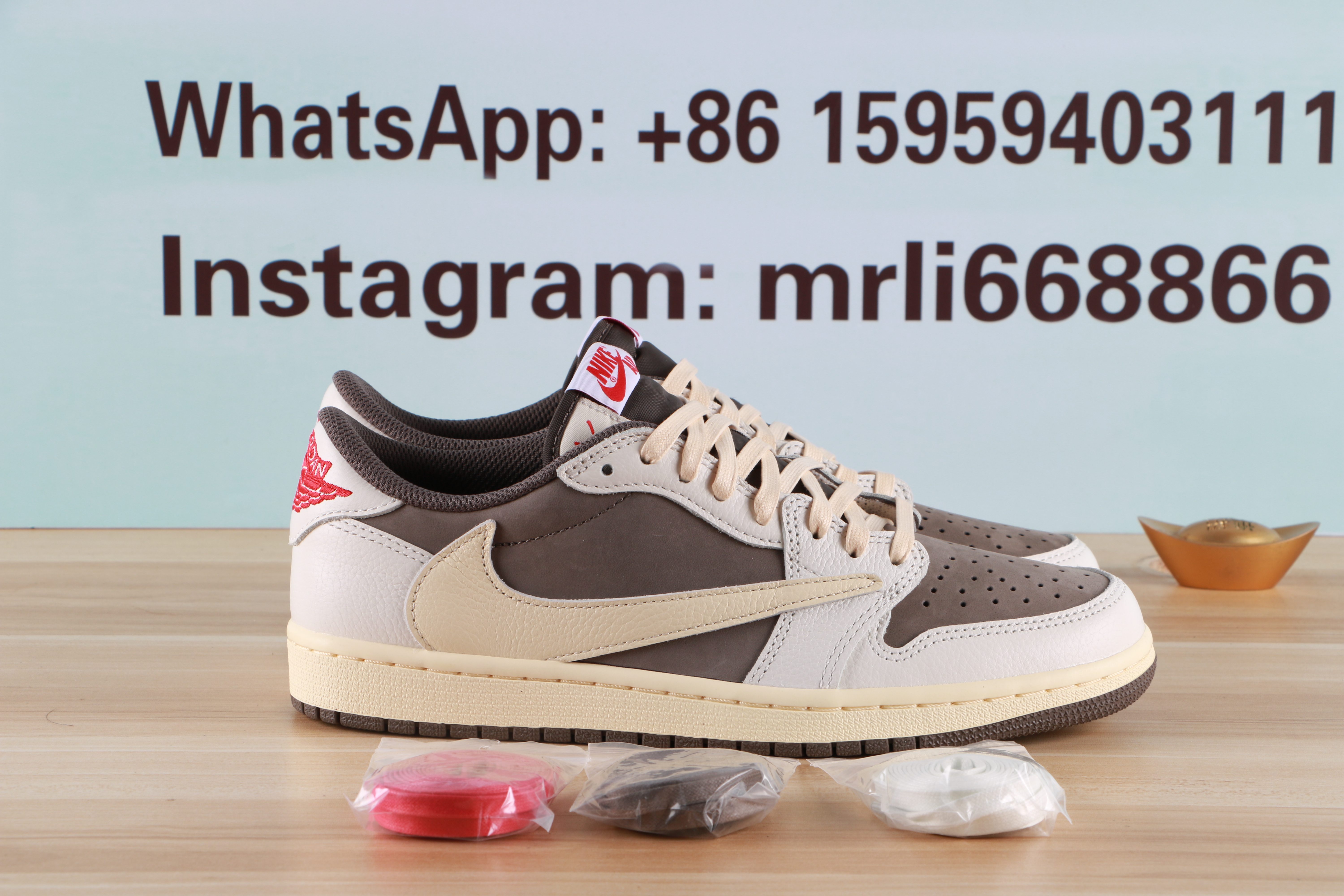 Travis Scott x Air Jordan 1 Low Mocha