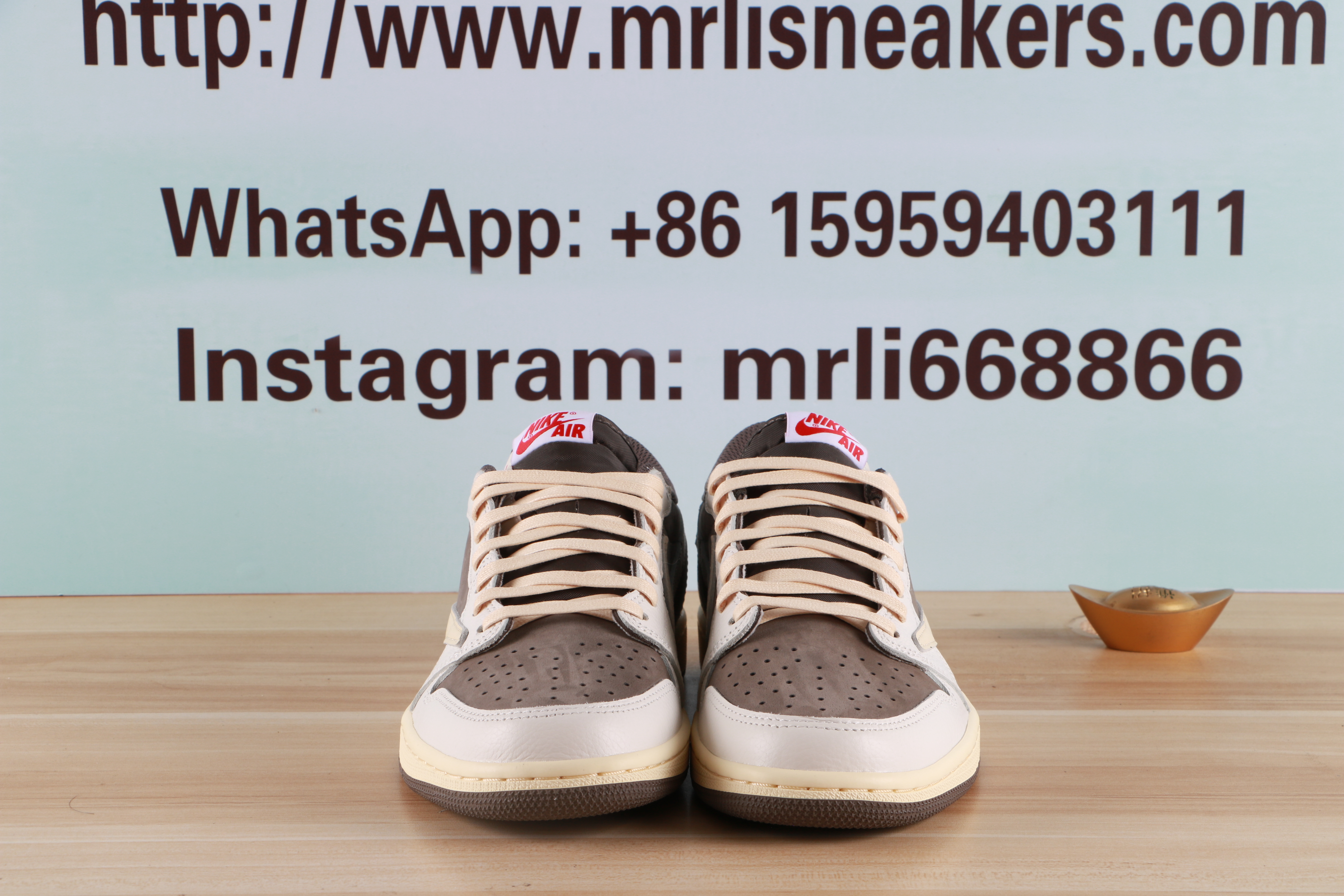 Travis Scott x Air Jordan 1 Low Mocha