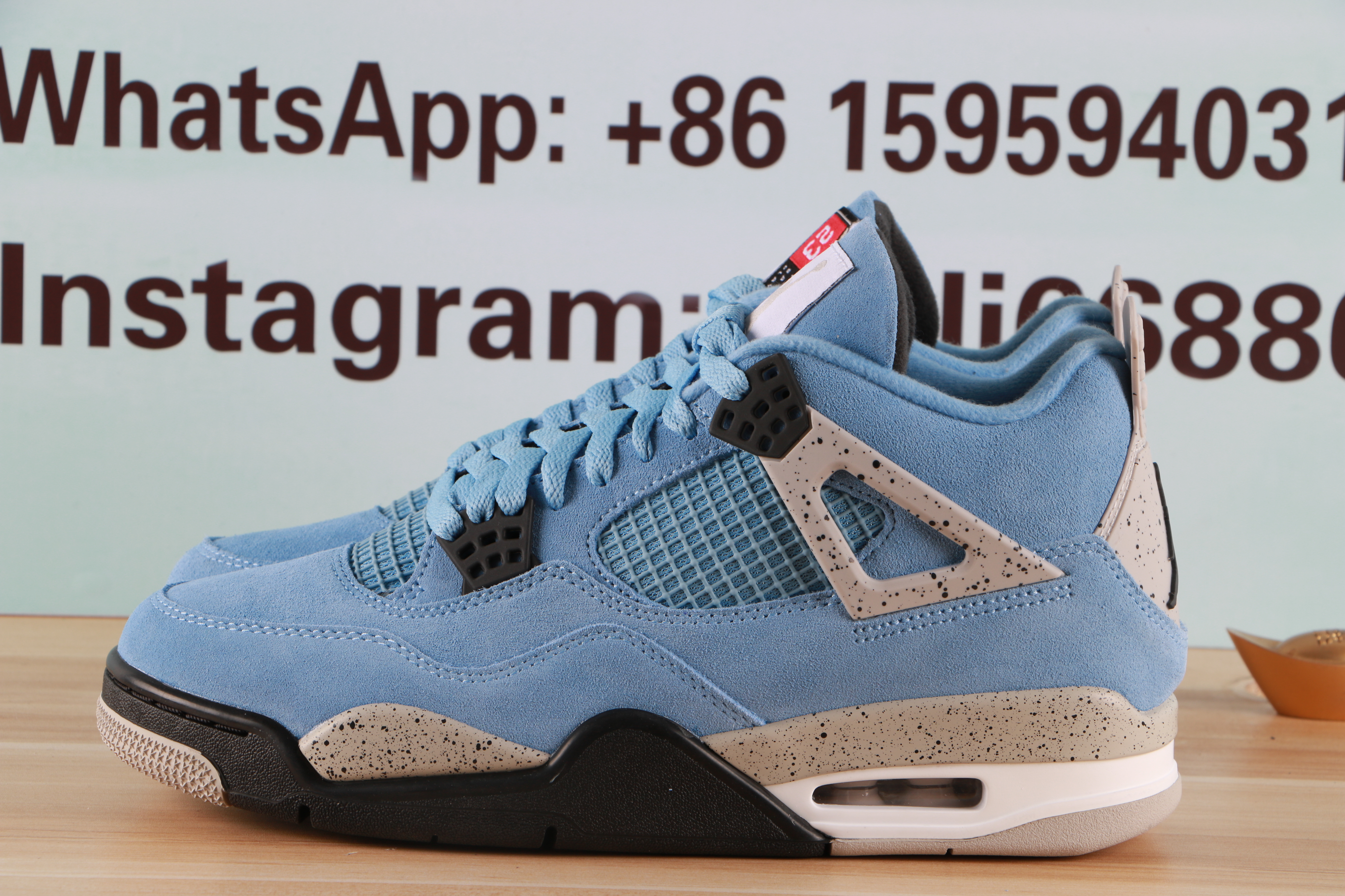 Air Jordan 4 " University Blue "