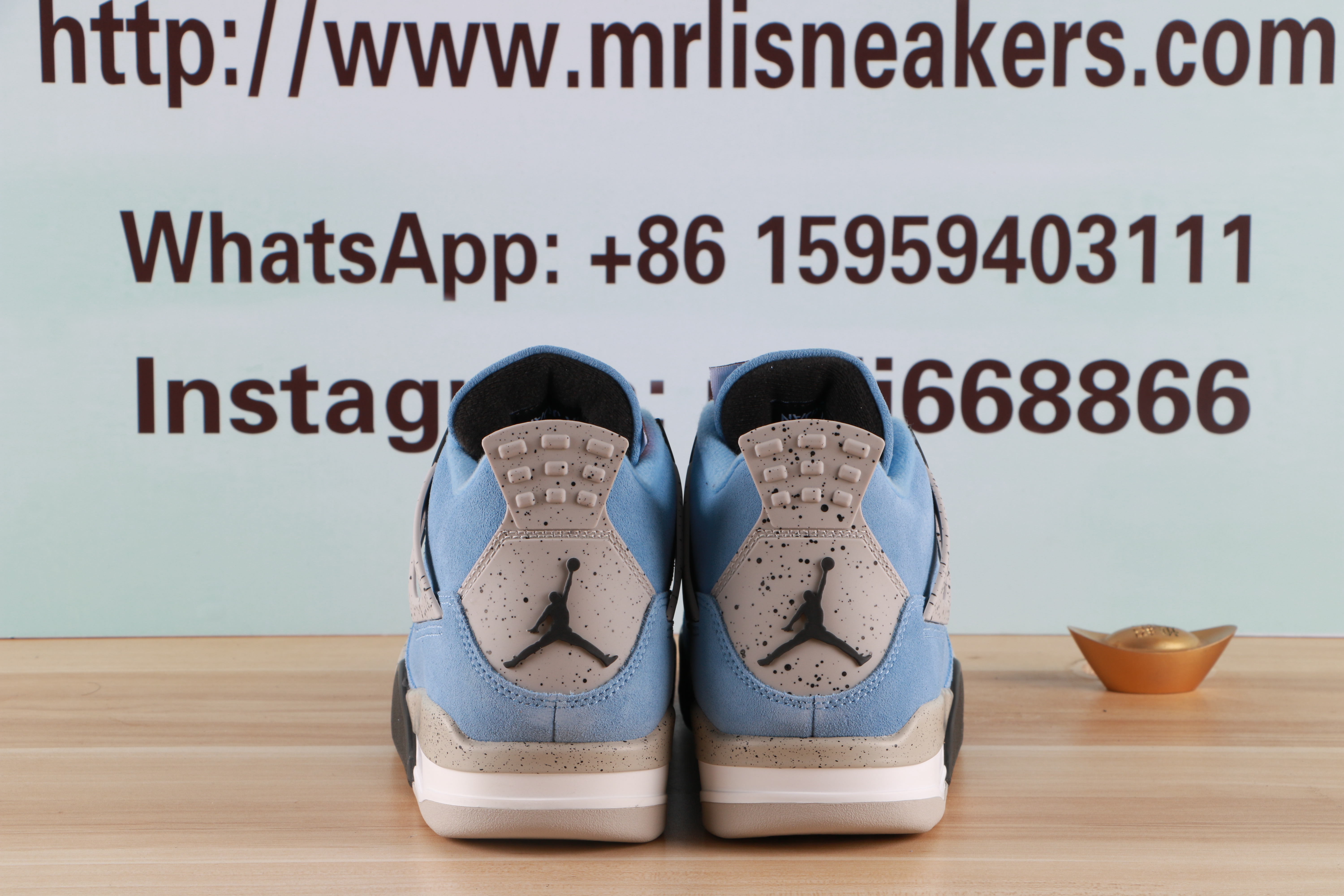 Air Jordan 4 " University Blue "