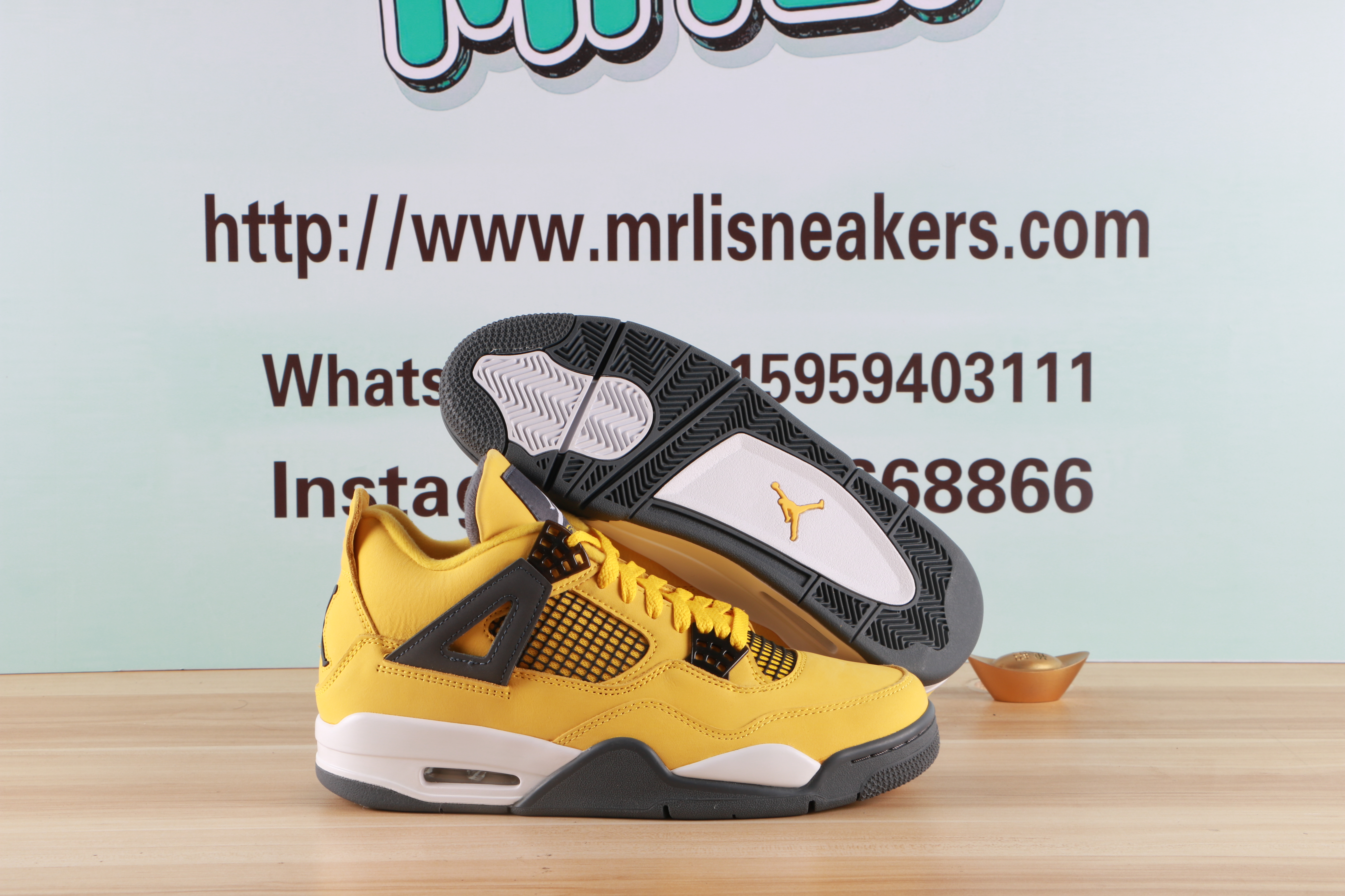 Jordan 4 Retro Lightning