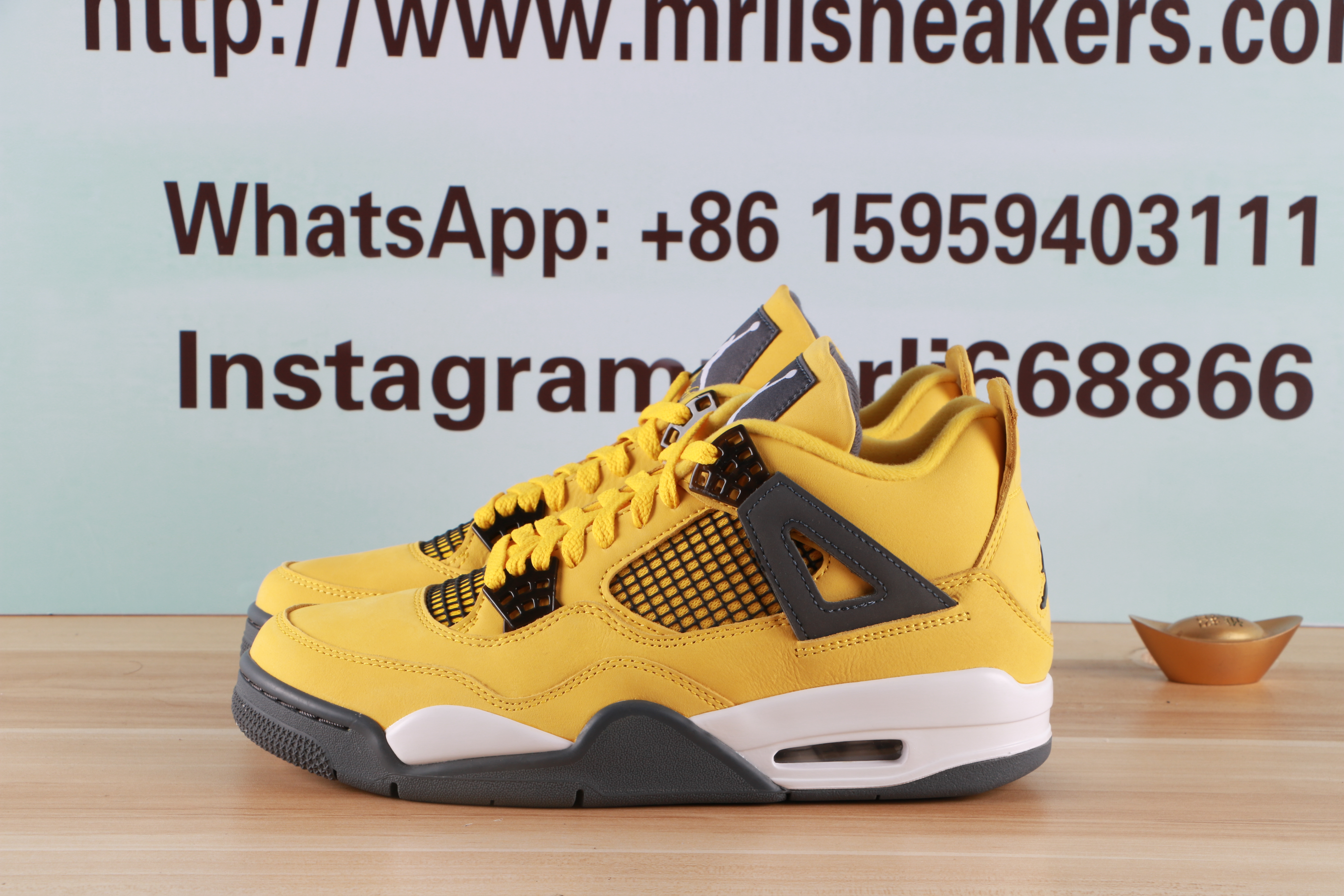 Jordan 4 Retro Lightning