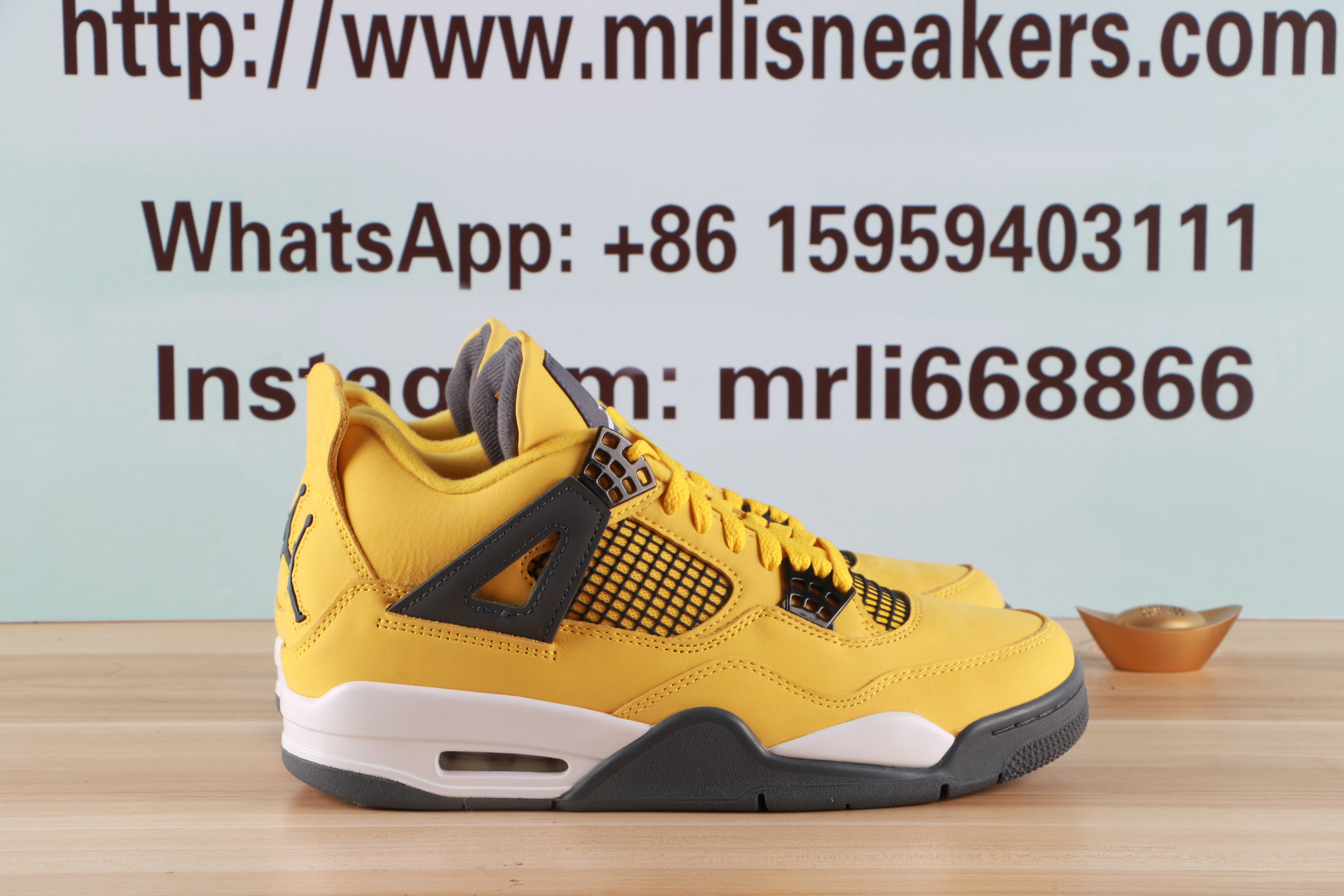 Jordan 4 Retro Lightning