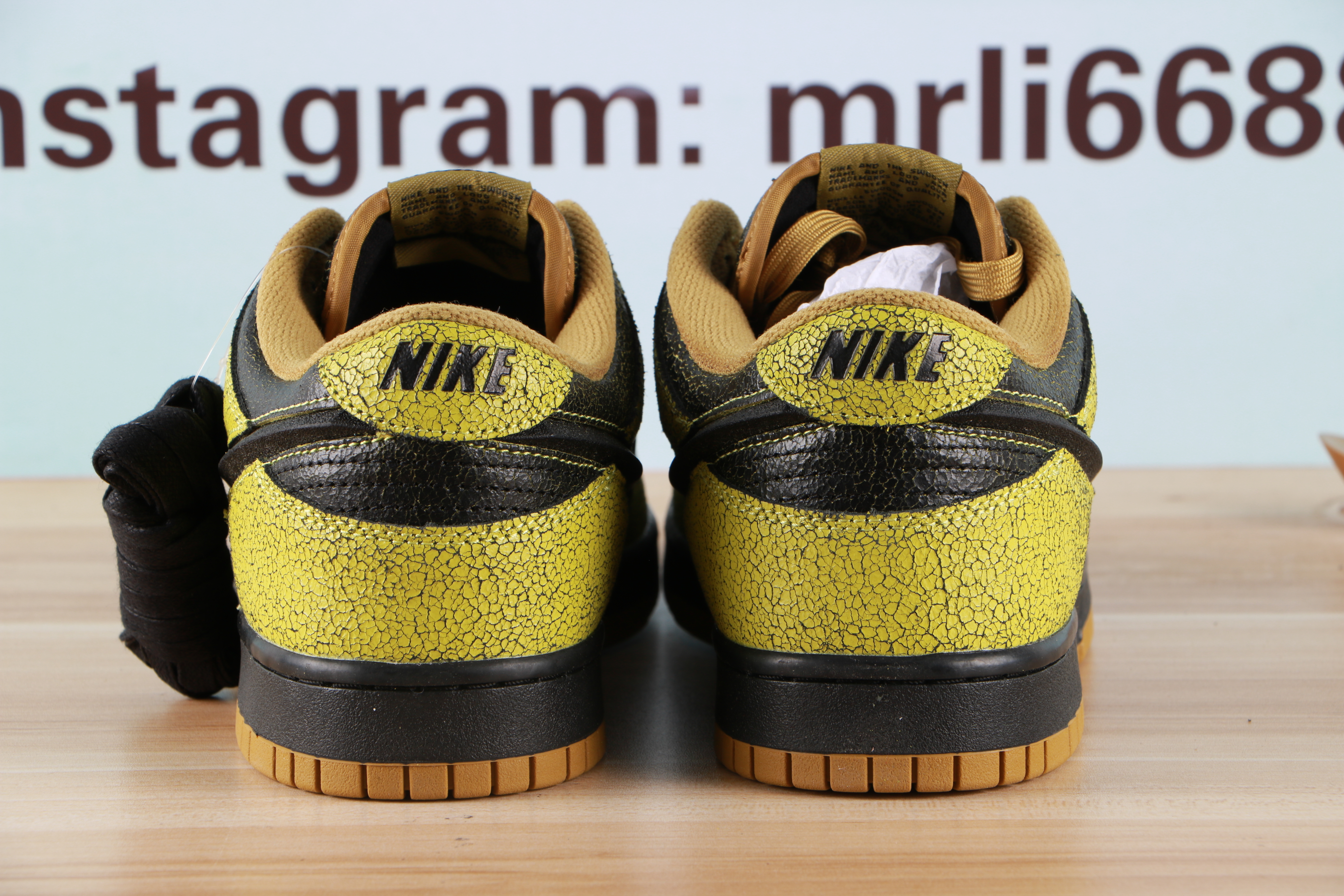 Nike Dunk Low QS Halloween Skull