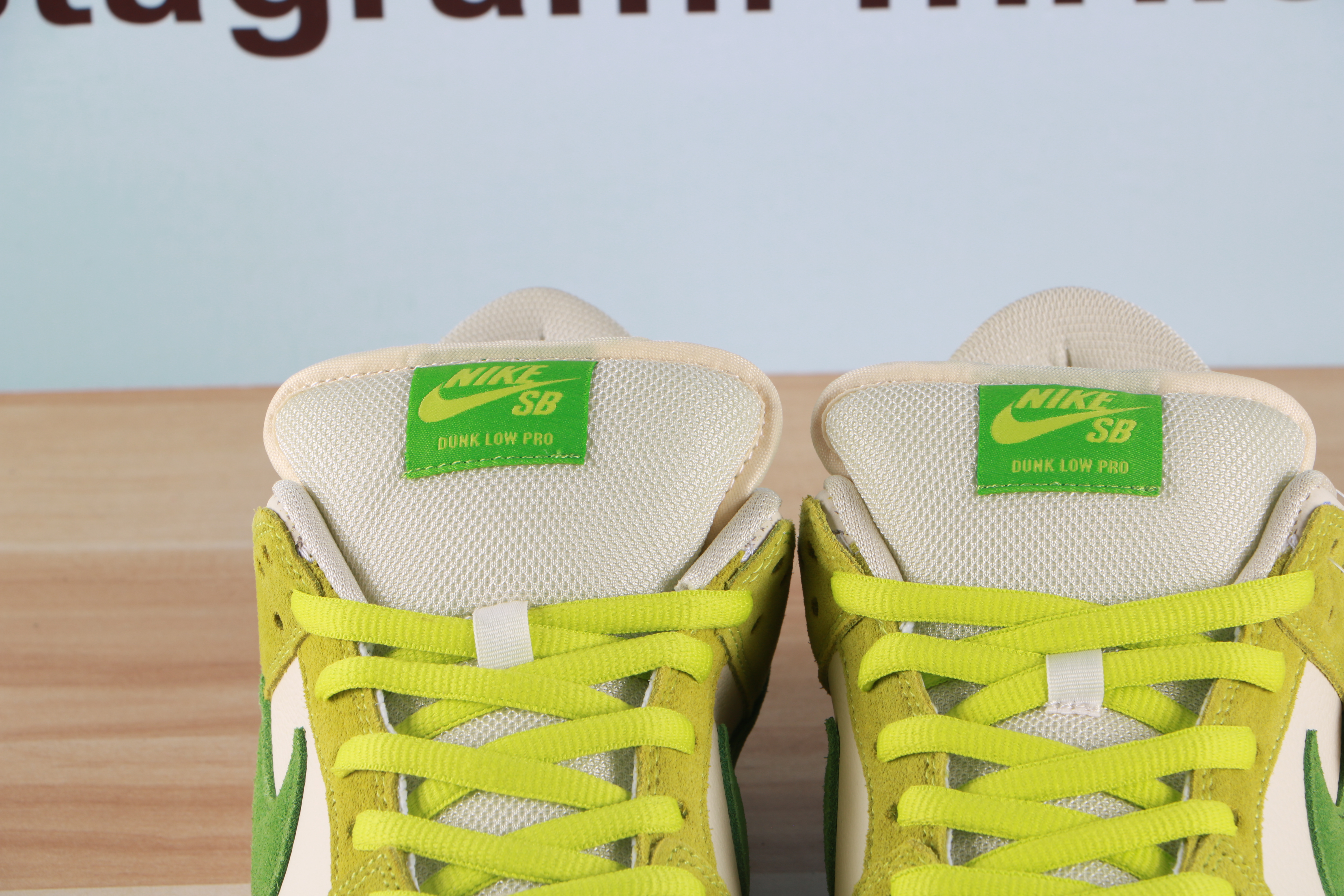 Nike SB Dunk Low Green Apple