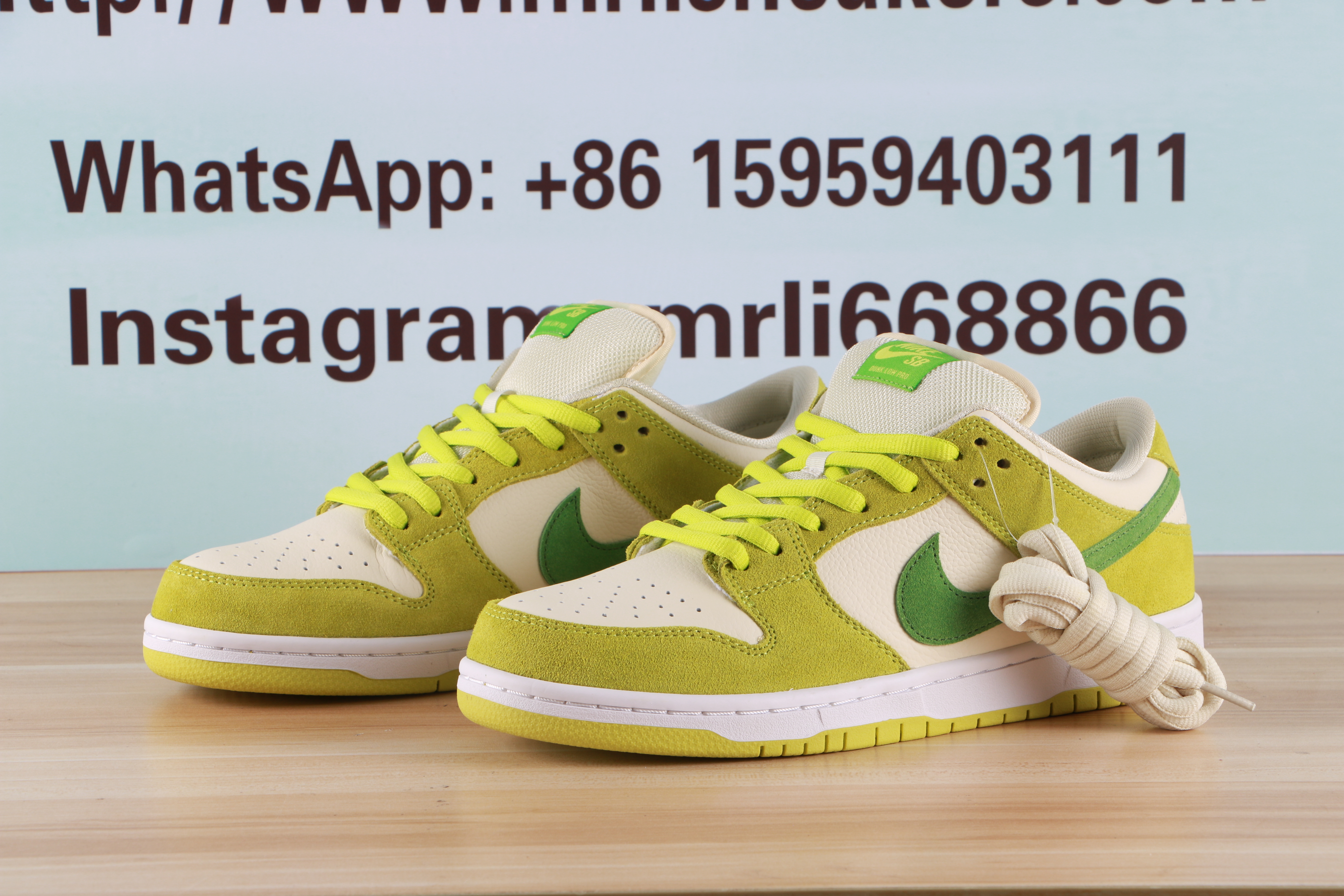 Nike SB Dunk Low Green Apple