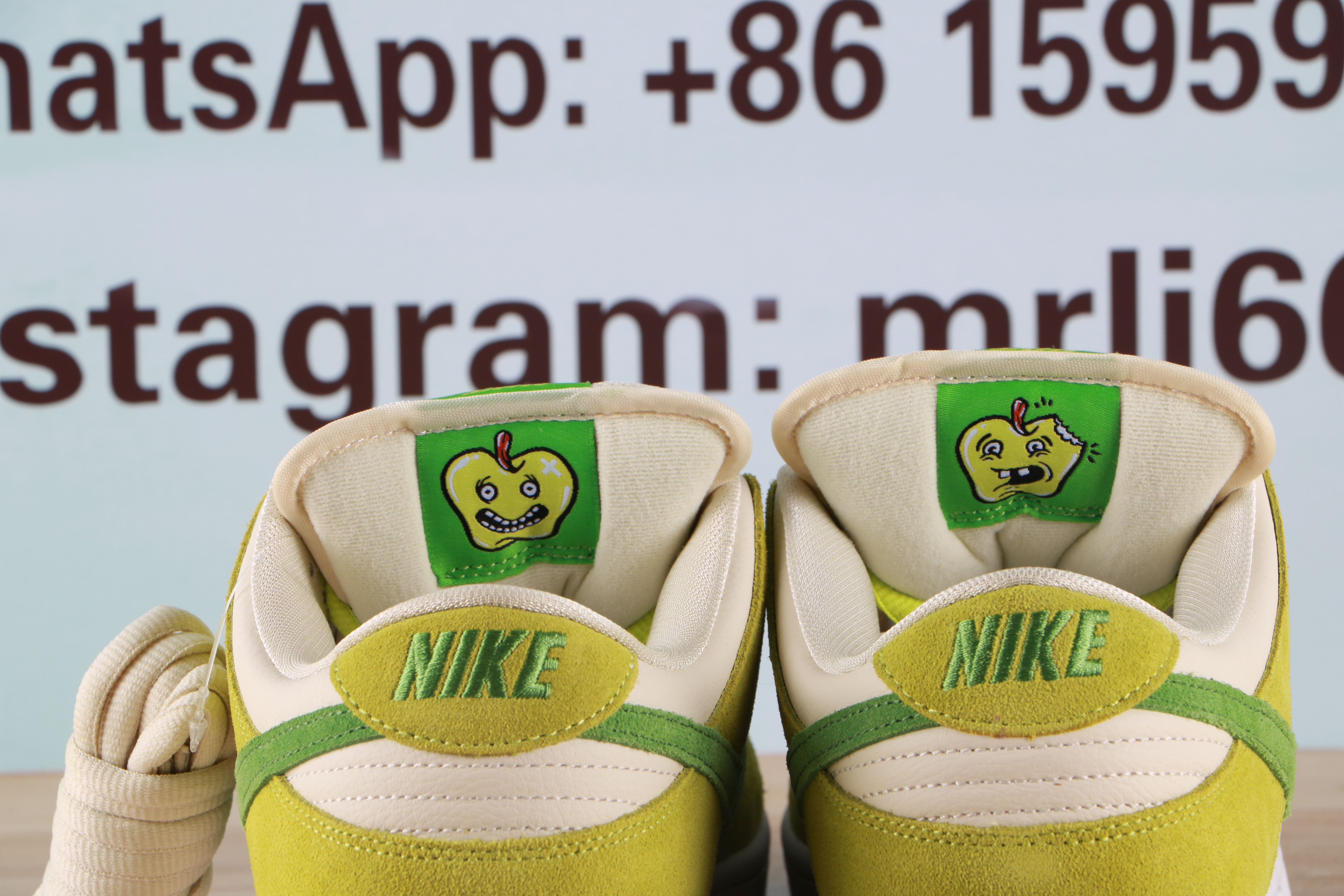 Nike SB Dunk Low Green Apple
