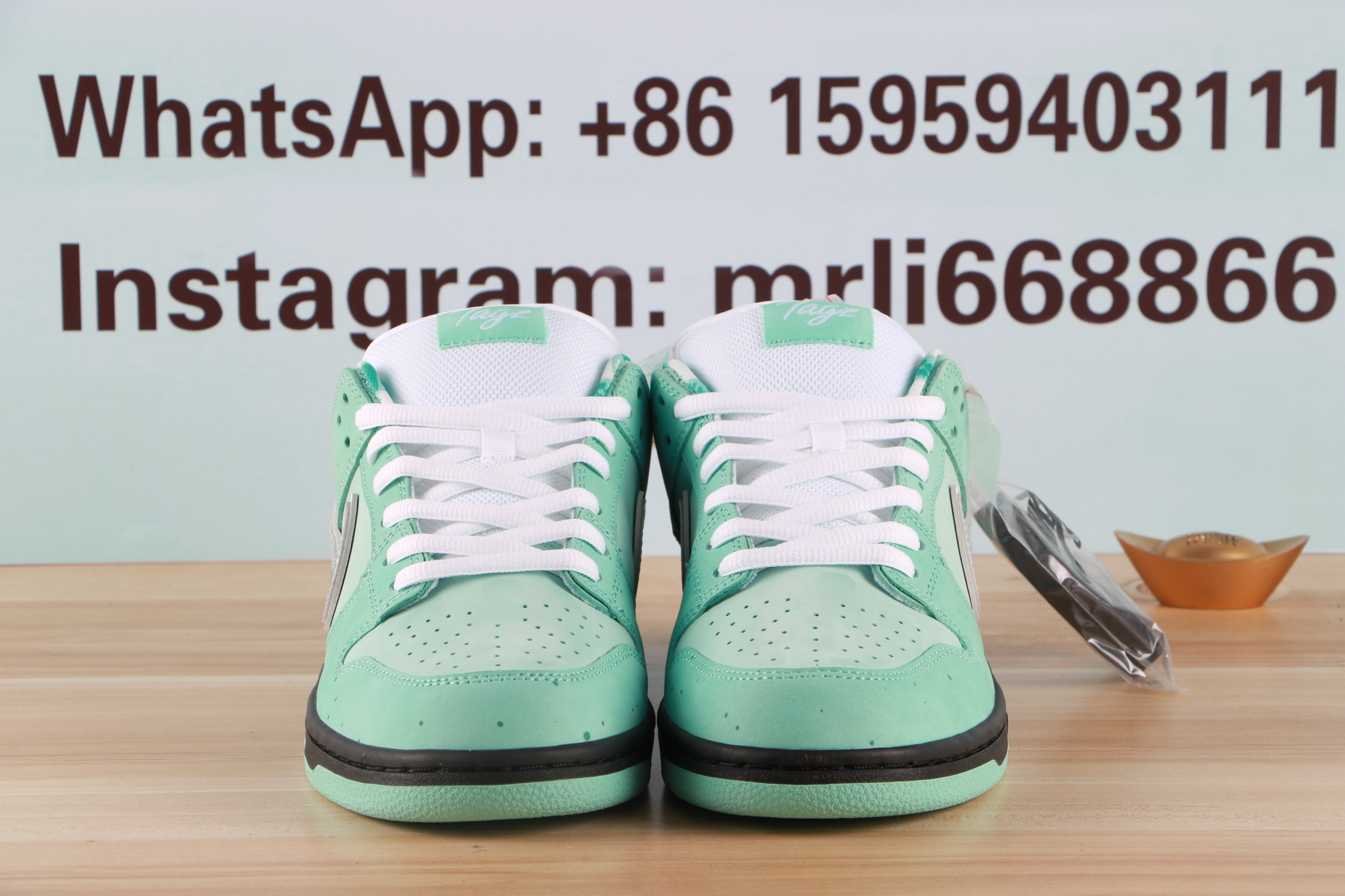 Nike Dunk Low SB Concepts Lobster