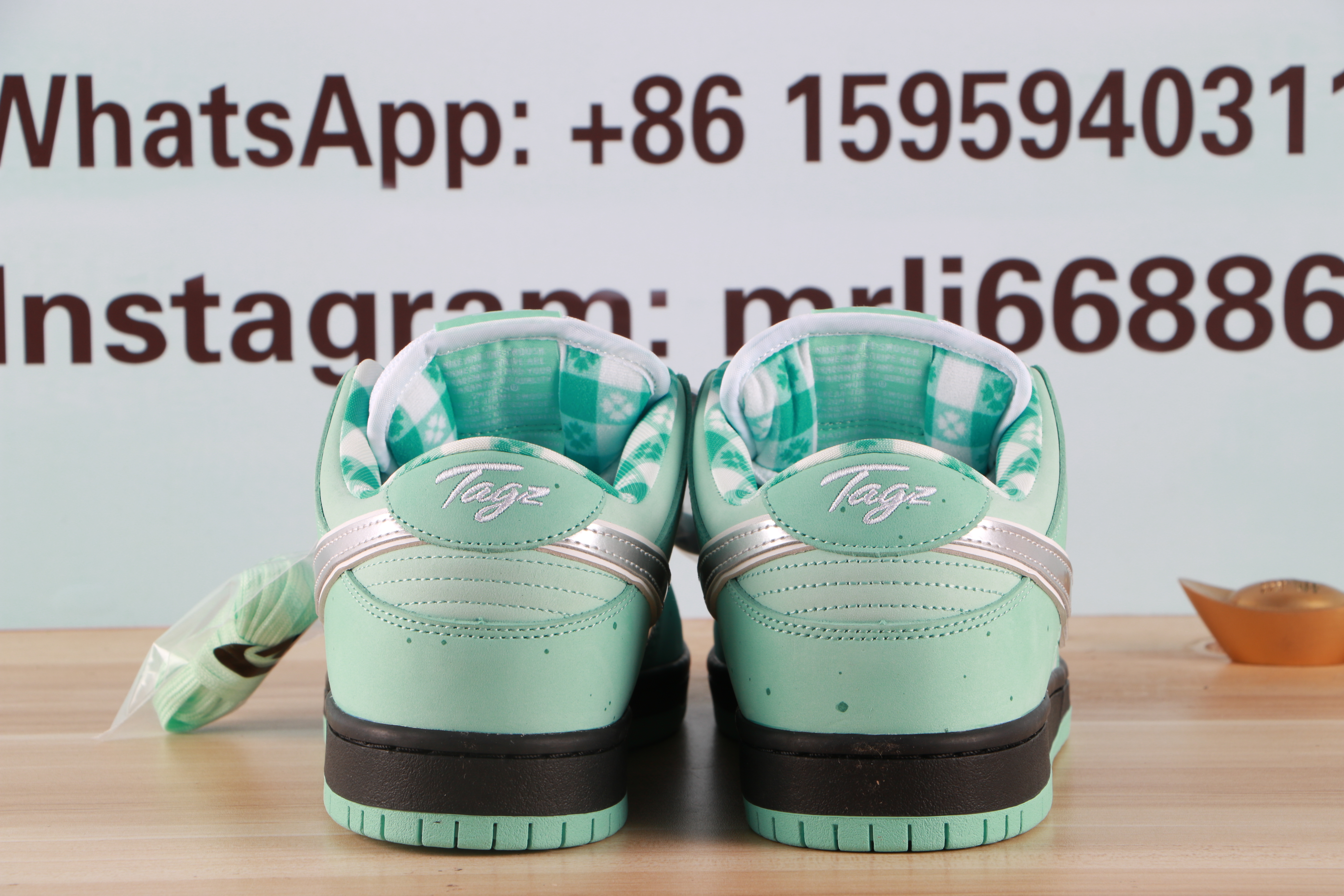 Nike Dunk Low SB Concepts Lobster