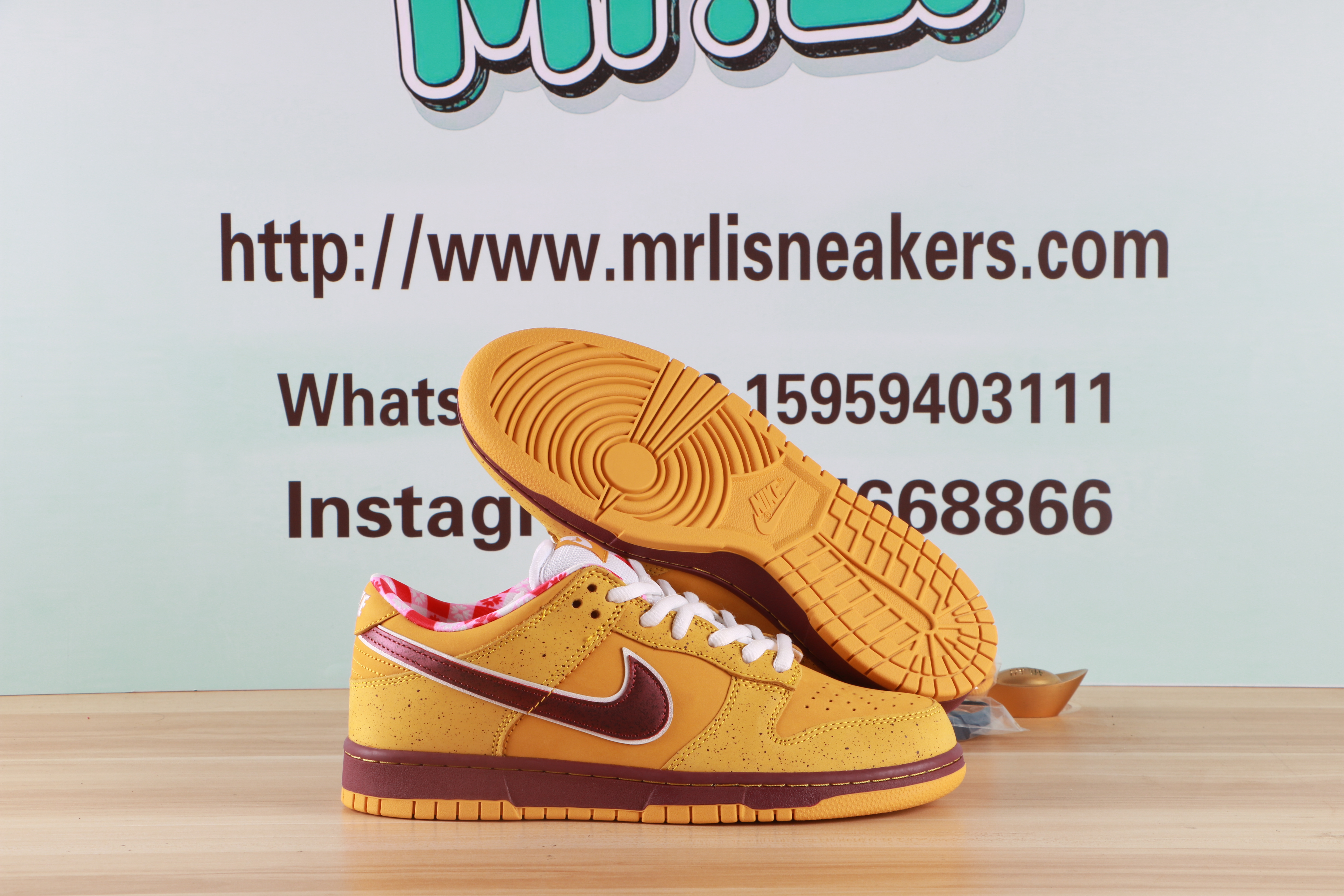 Nike SB Dunk Low Yellow Lobster