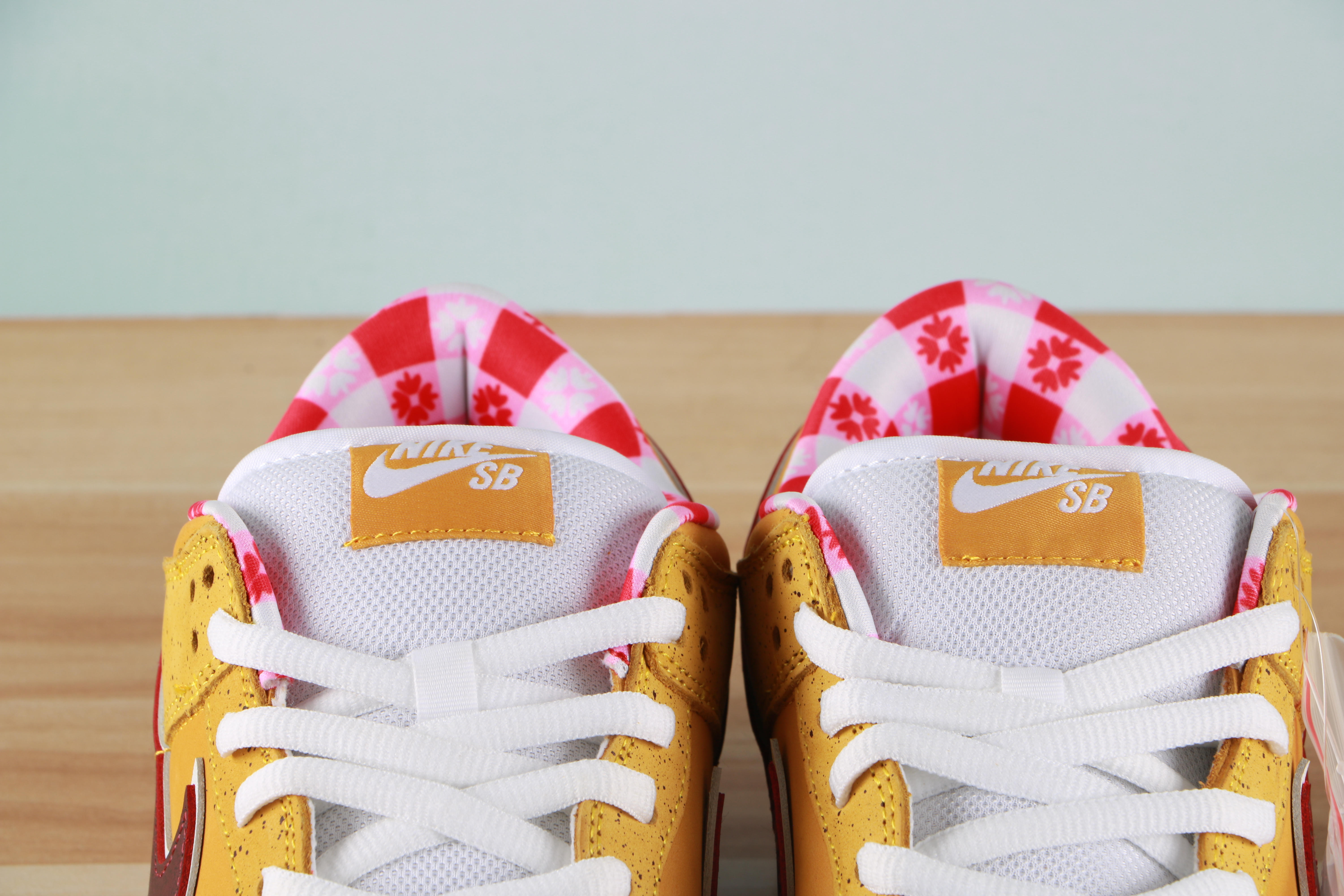 Nike SB Dunk Low Yellow Lobster