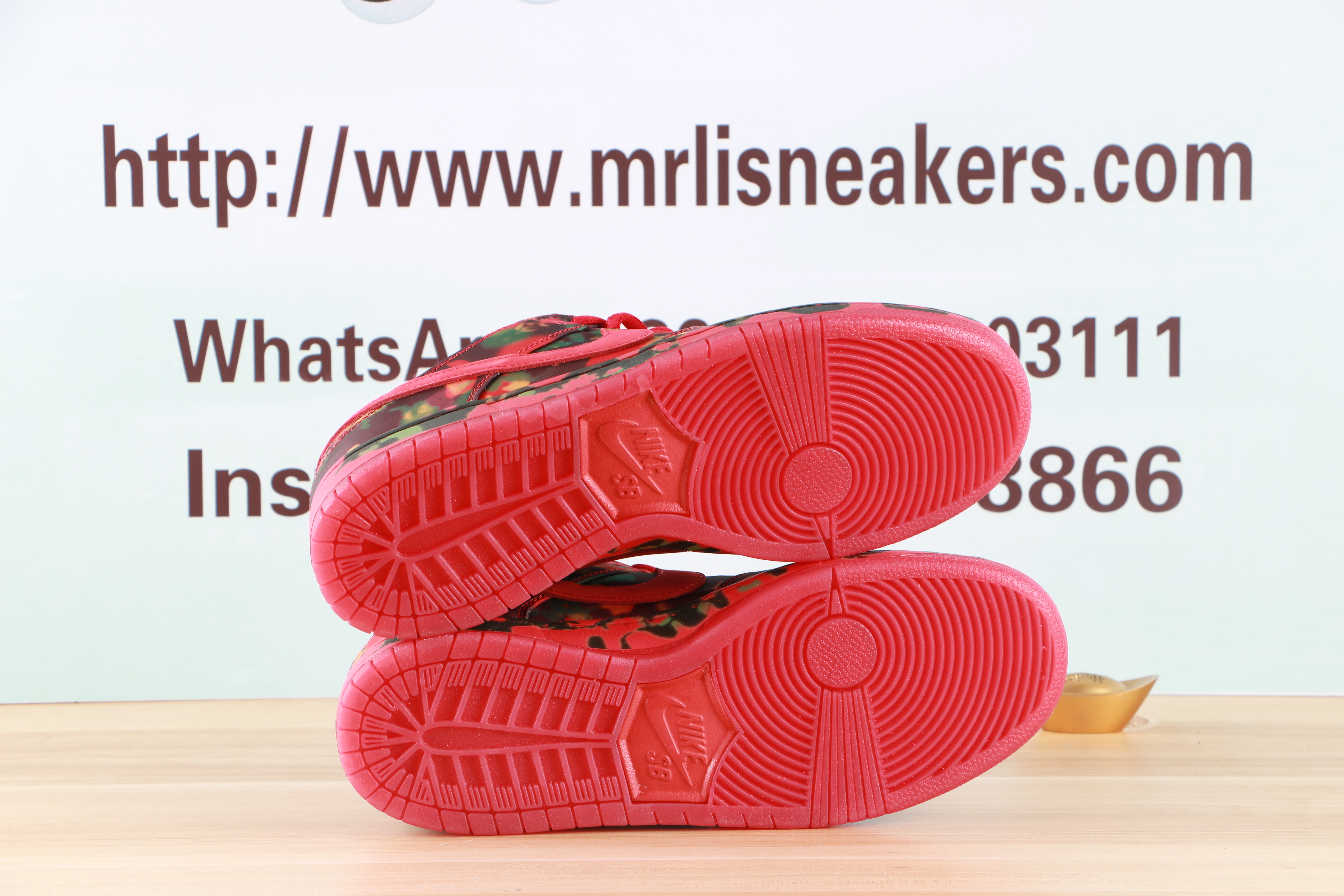 Nike SB Dunk Low Wizard of Oz