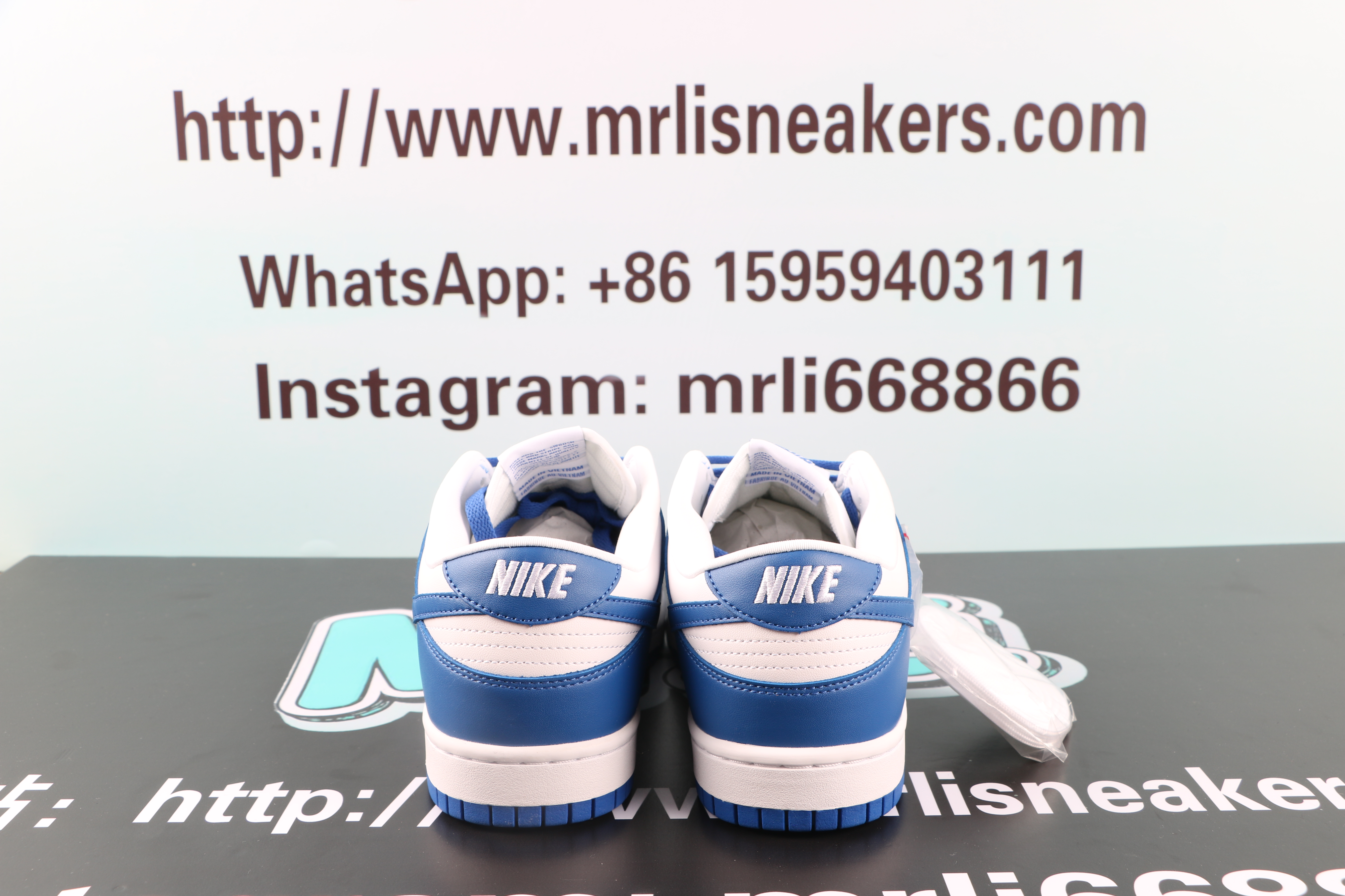 Nike Dunk Low Kentucky