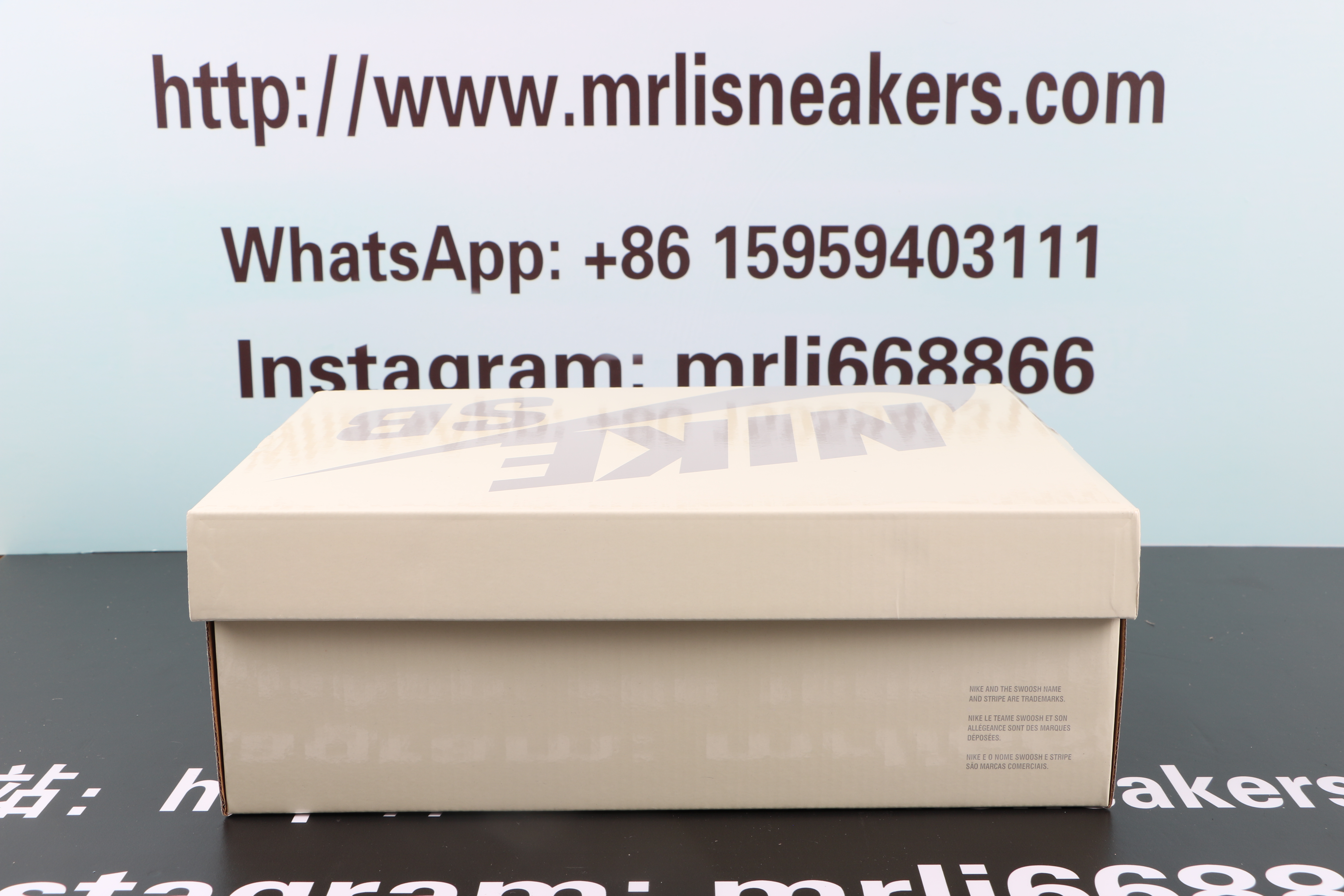 Nike SB Dunk Low Supreme Rammellzee $ 115.00
