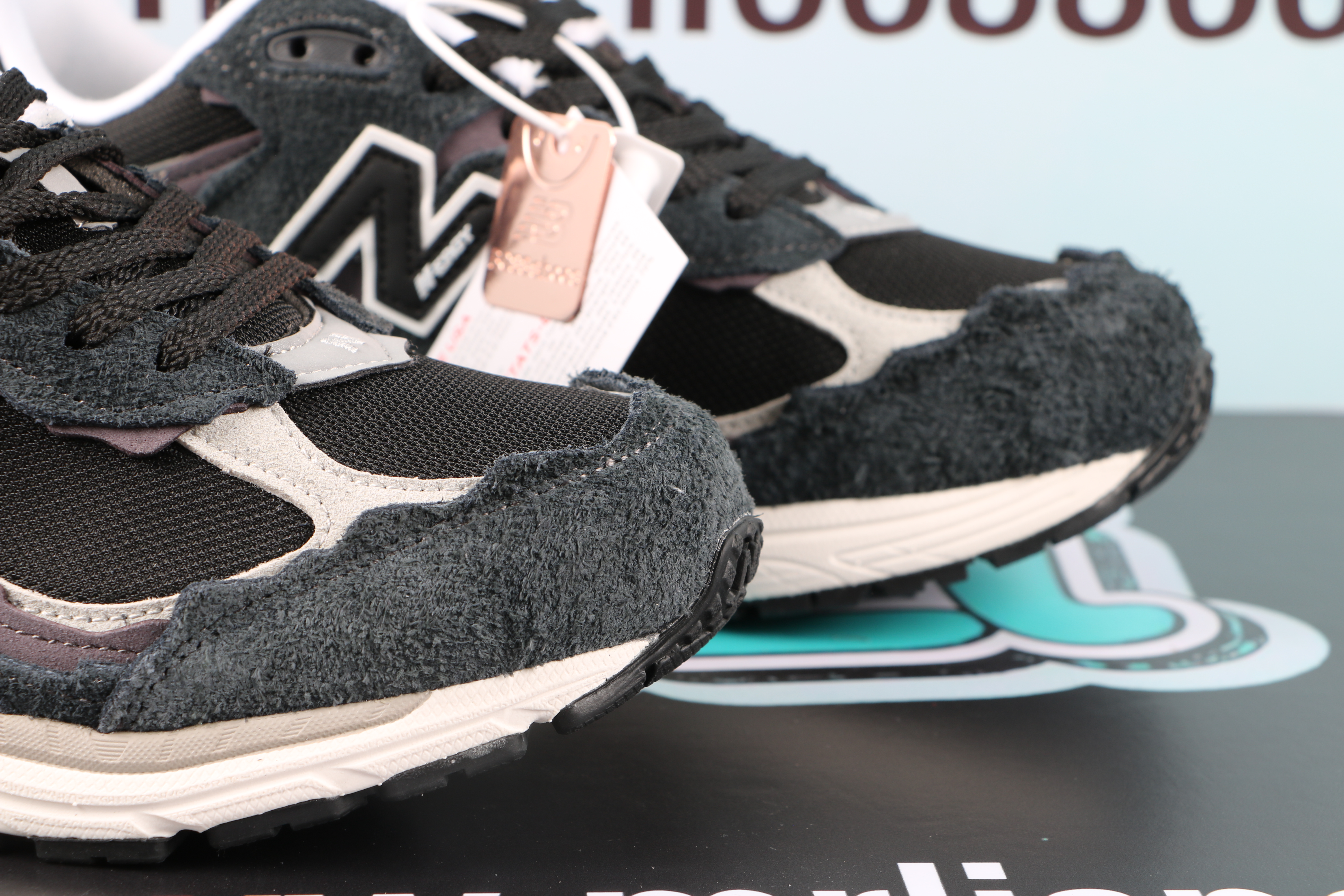 New Balance 1906