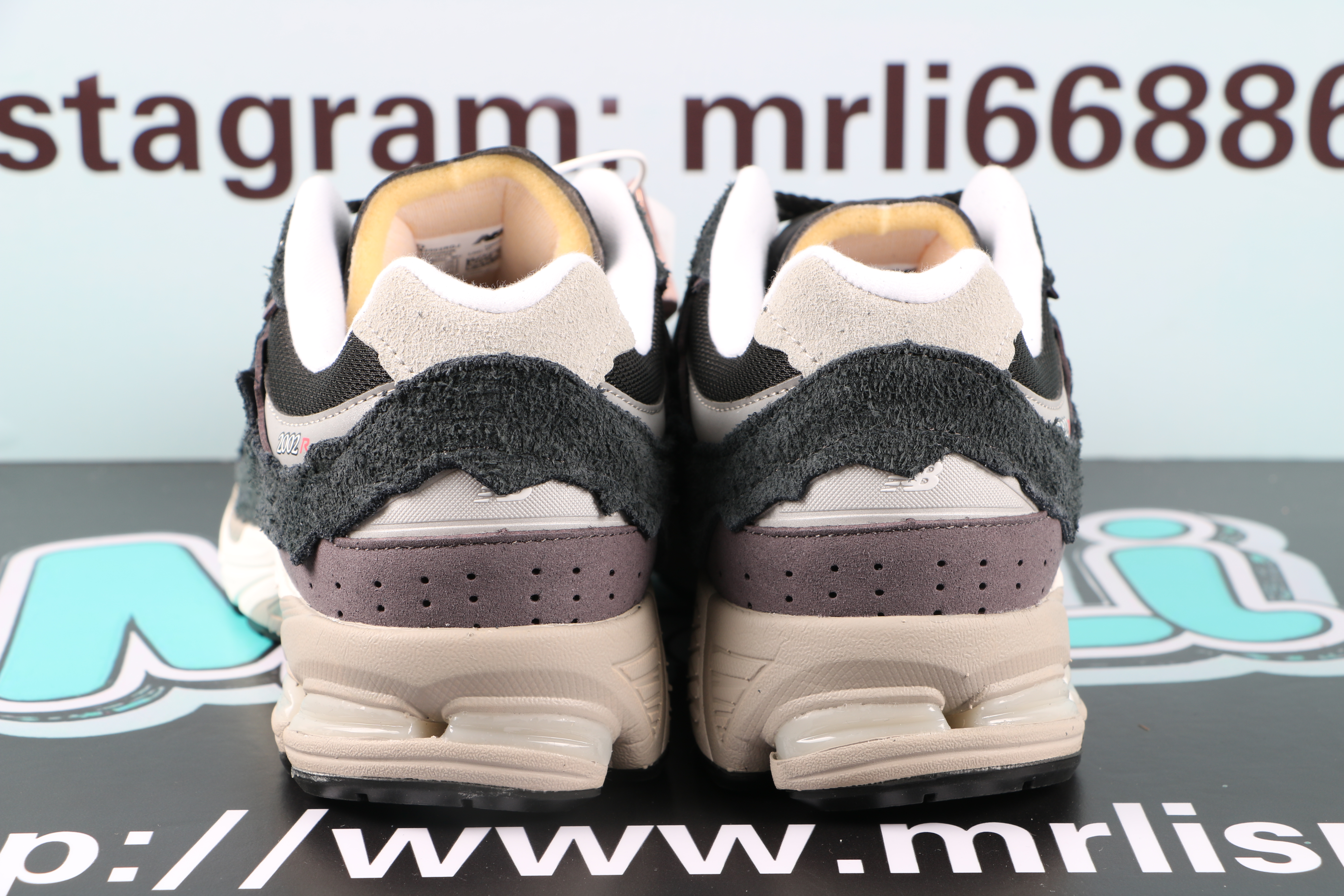 New Balance 1906