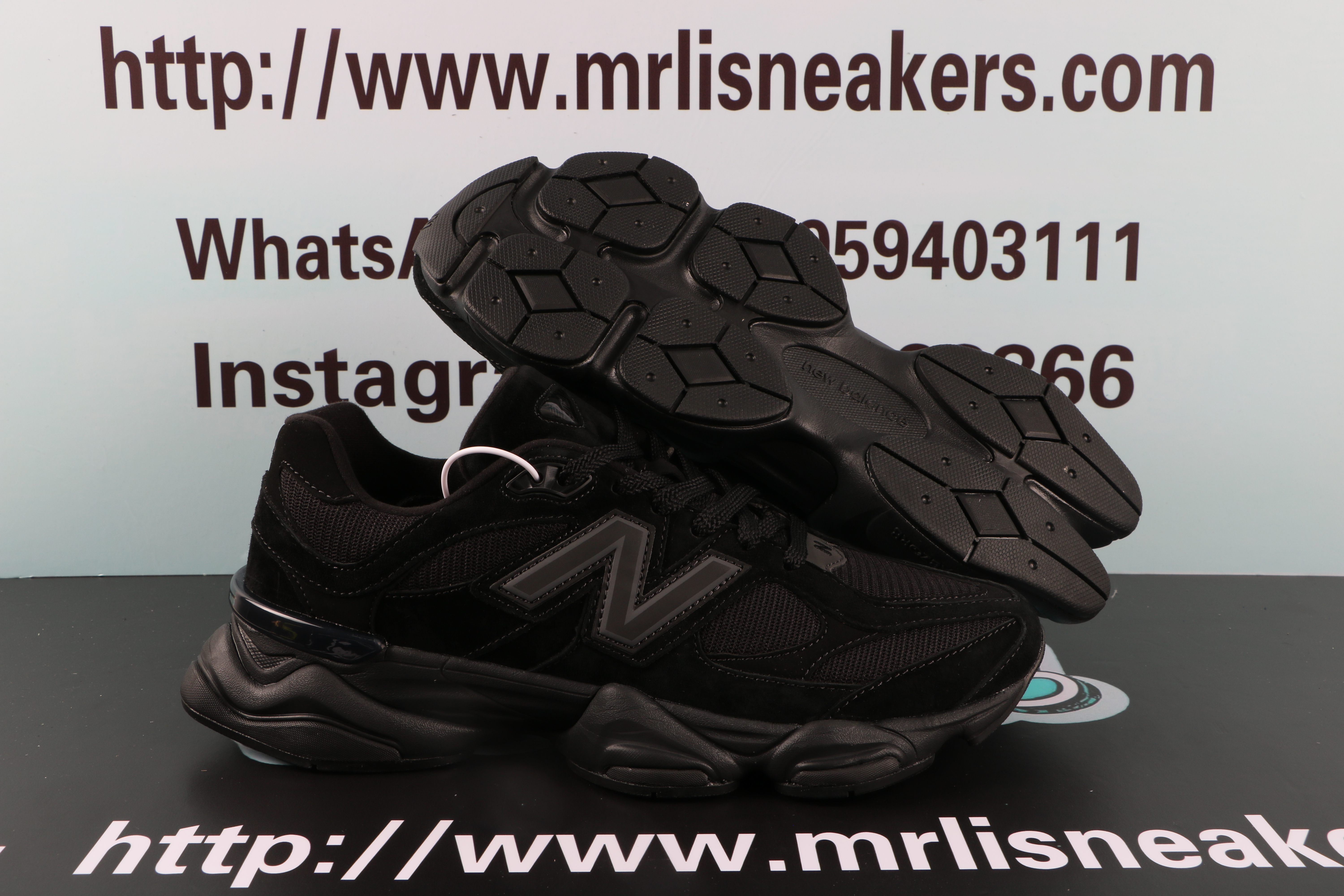 New Balance 9060 Triple Black