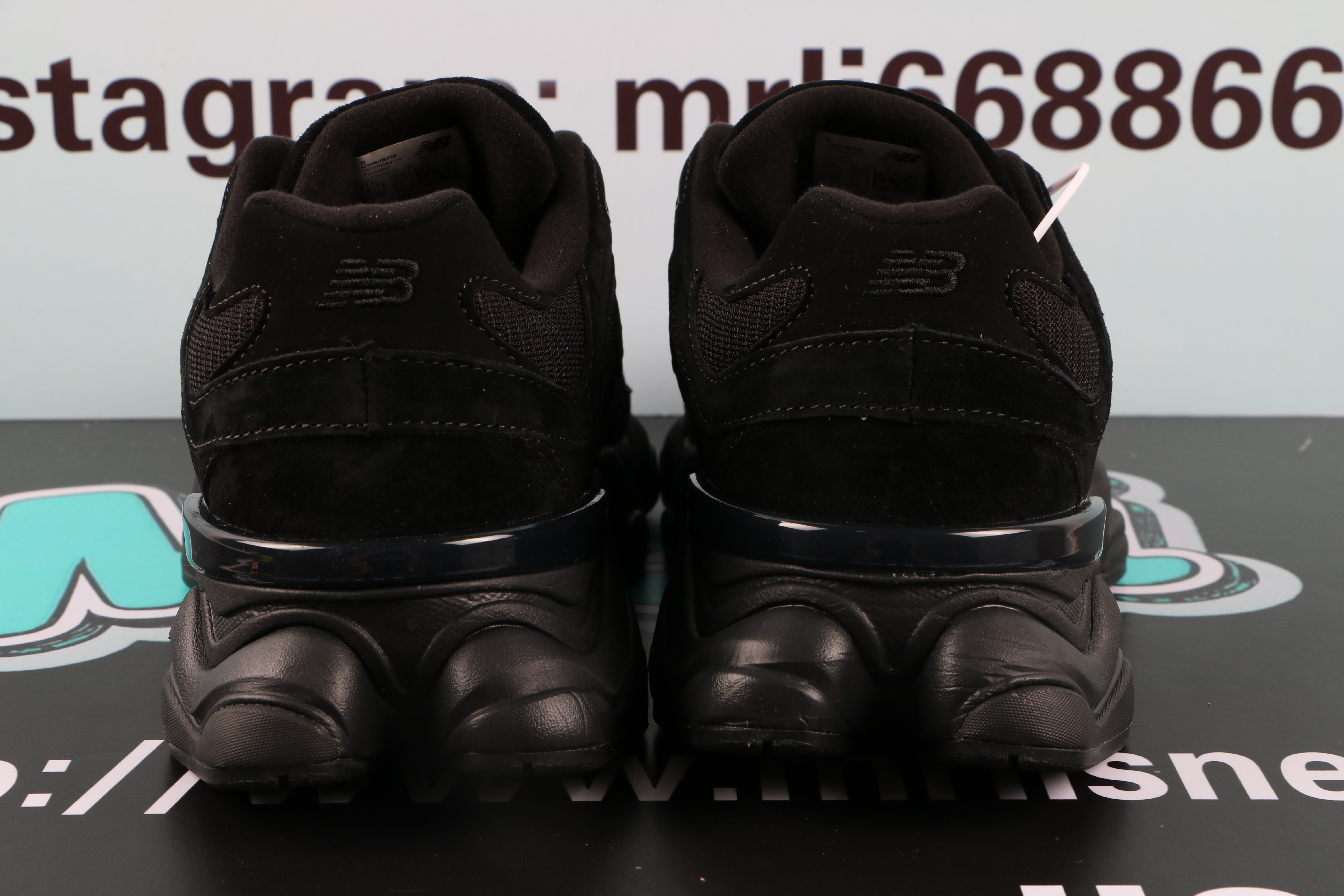 New Balance 9060 Triple Black