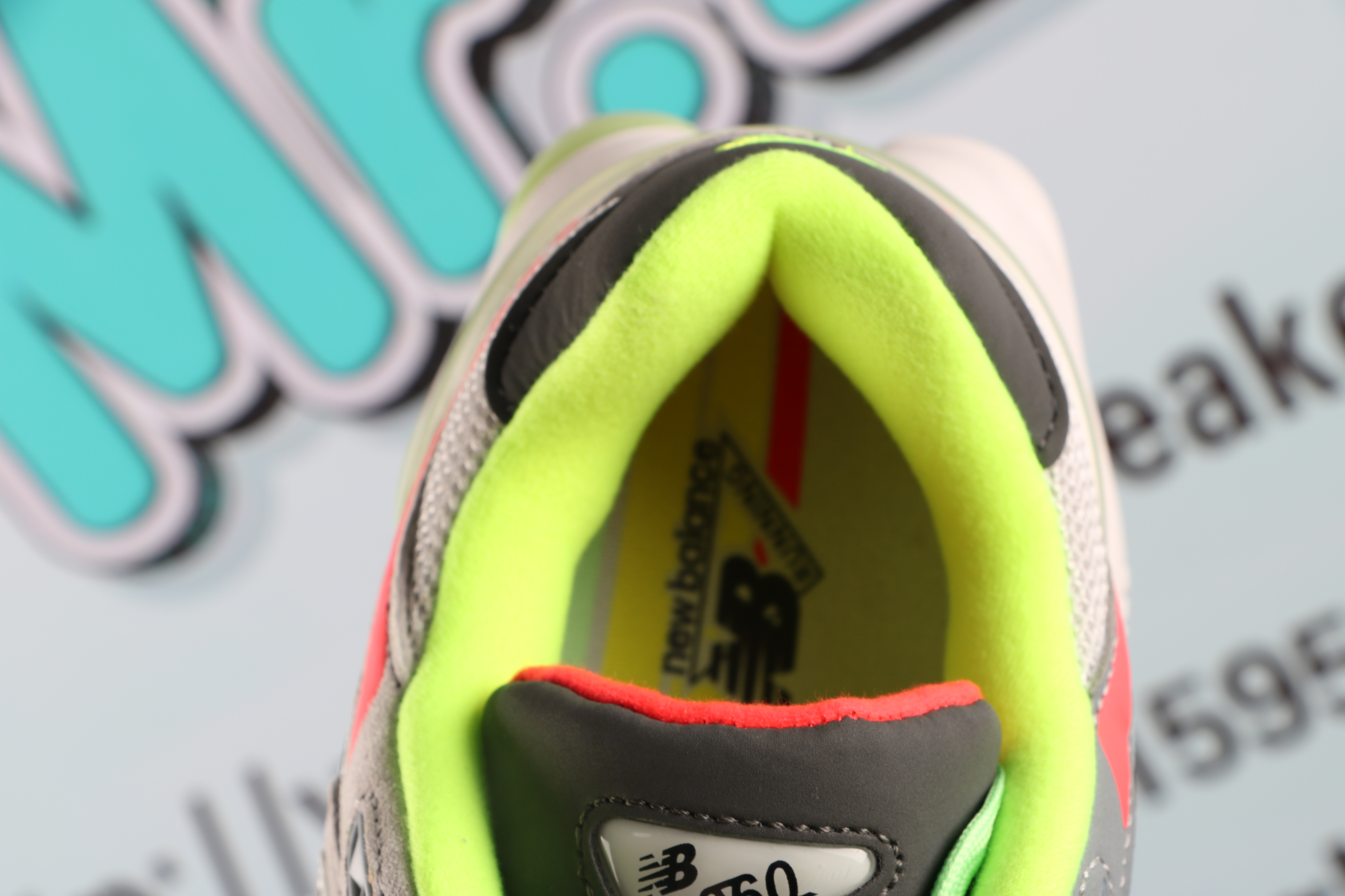 New Balance 9060 DTLR Glow