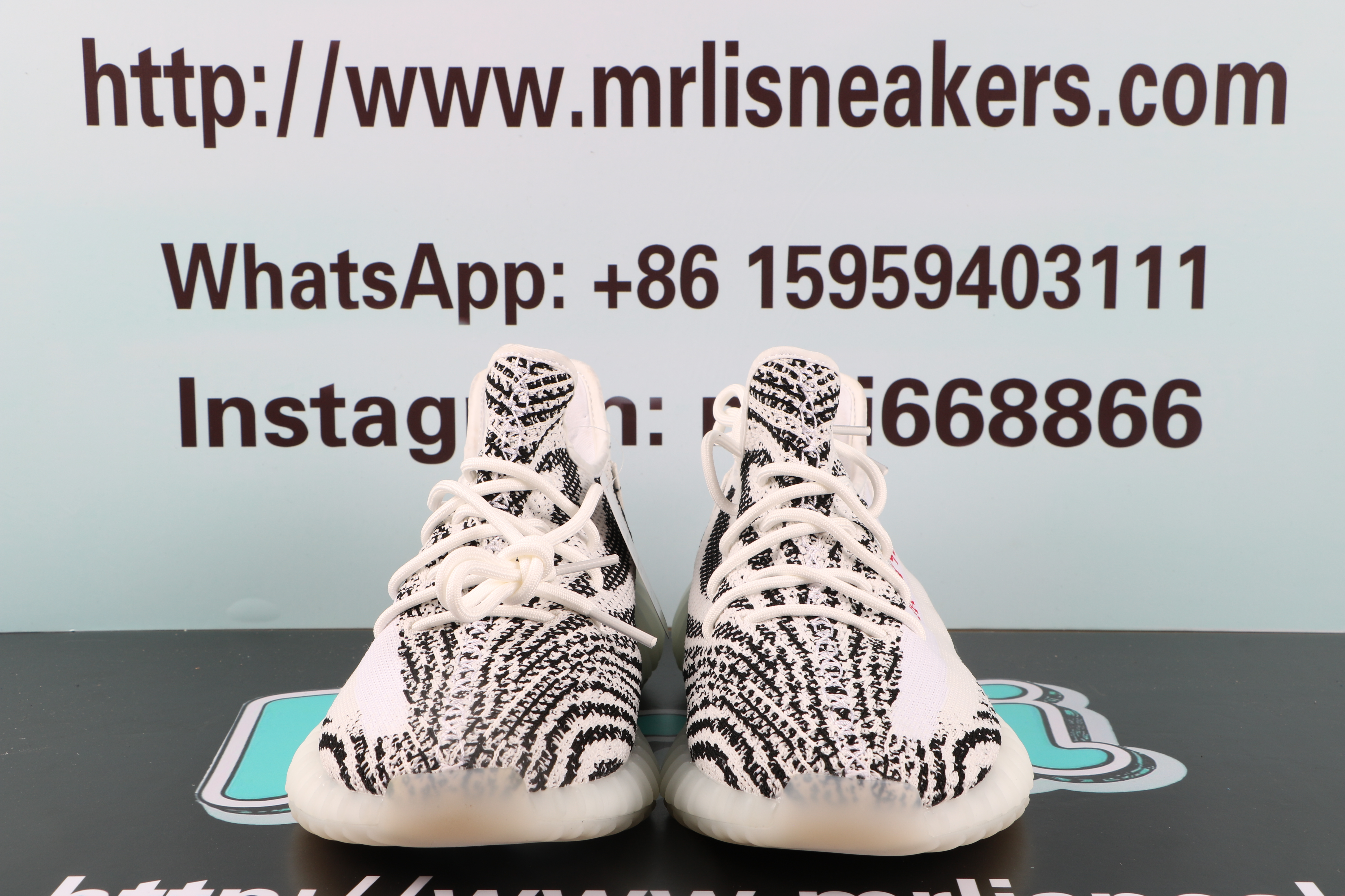 Yeezy Boost 350 V2 Zebra