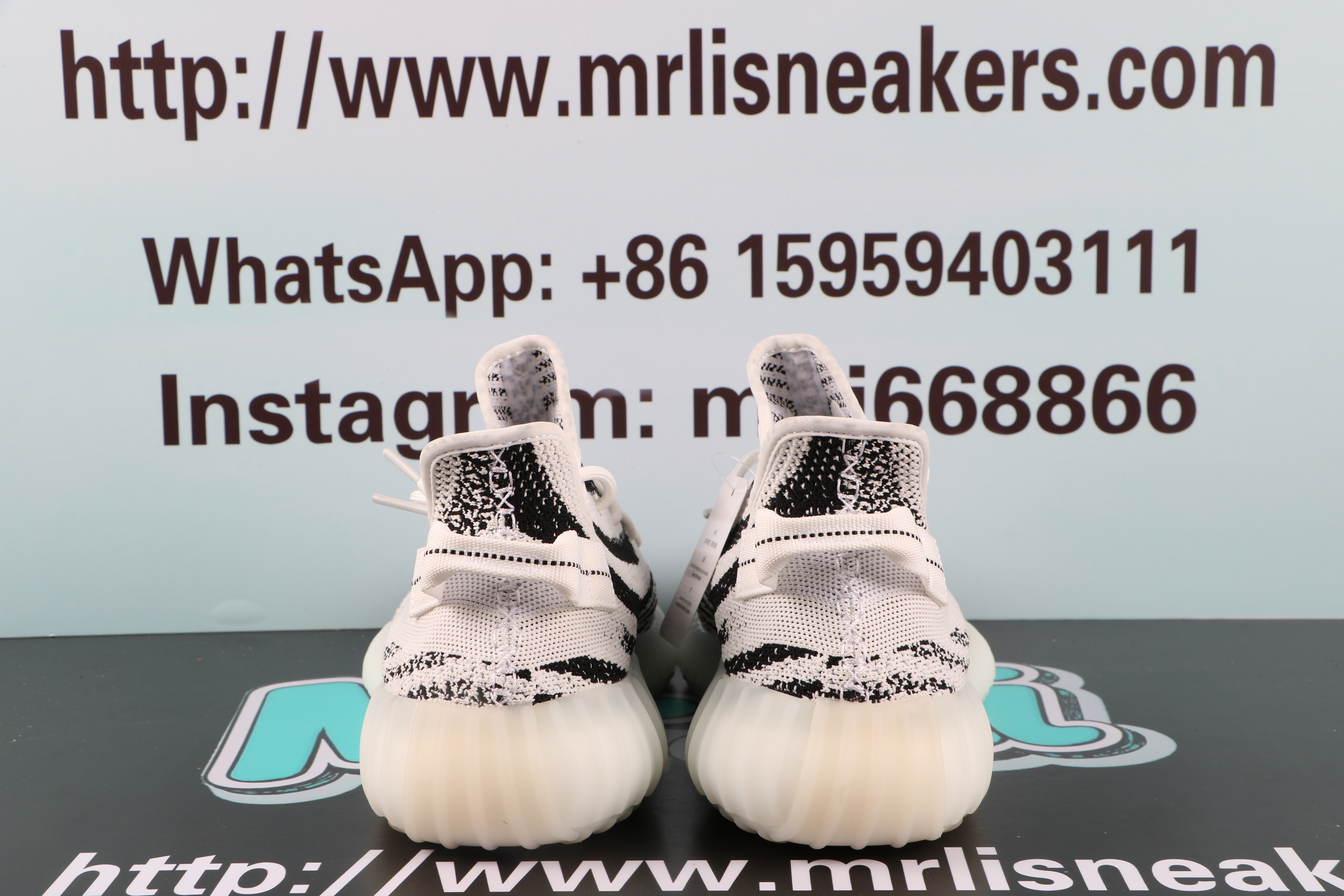 Yeezy Boost 350 V2 Zebra