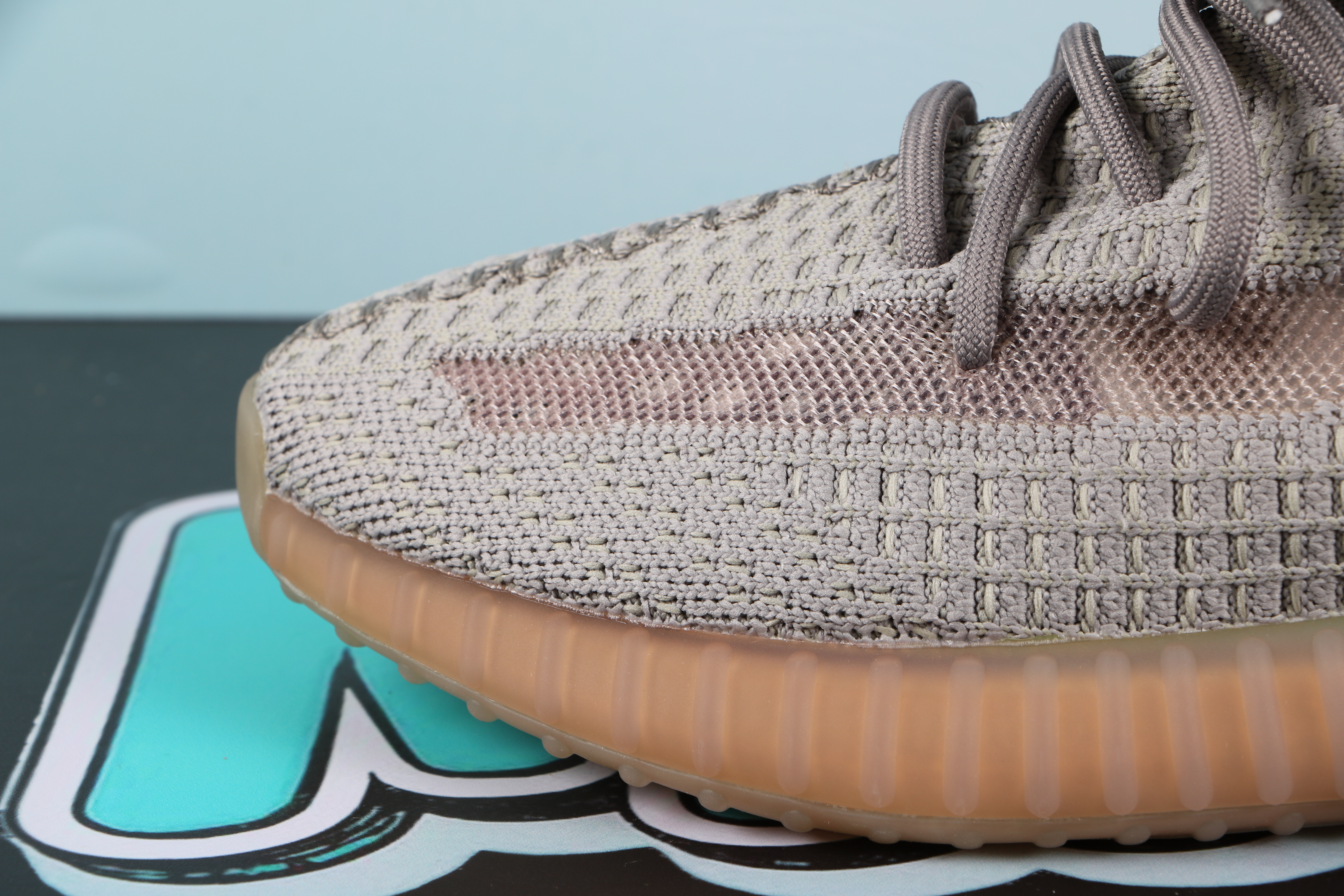 Yeezy Boost 350 V2 Trfem