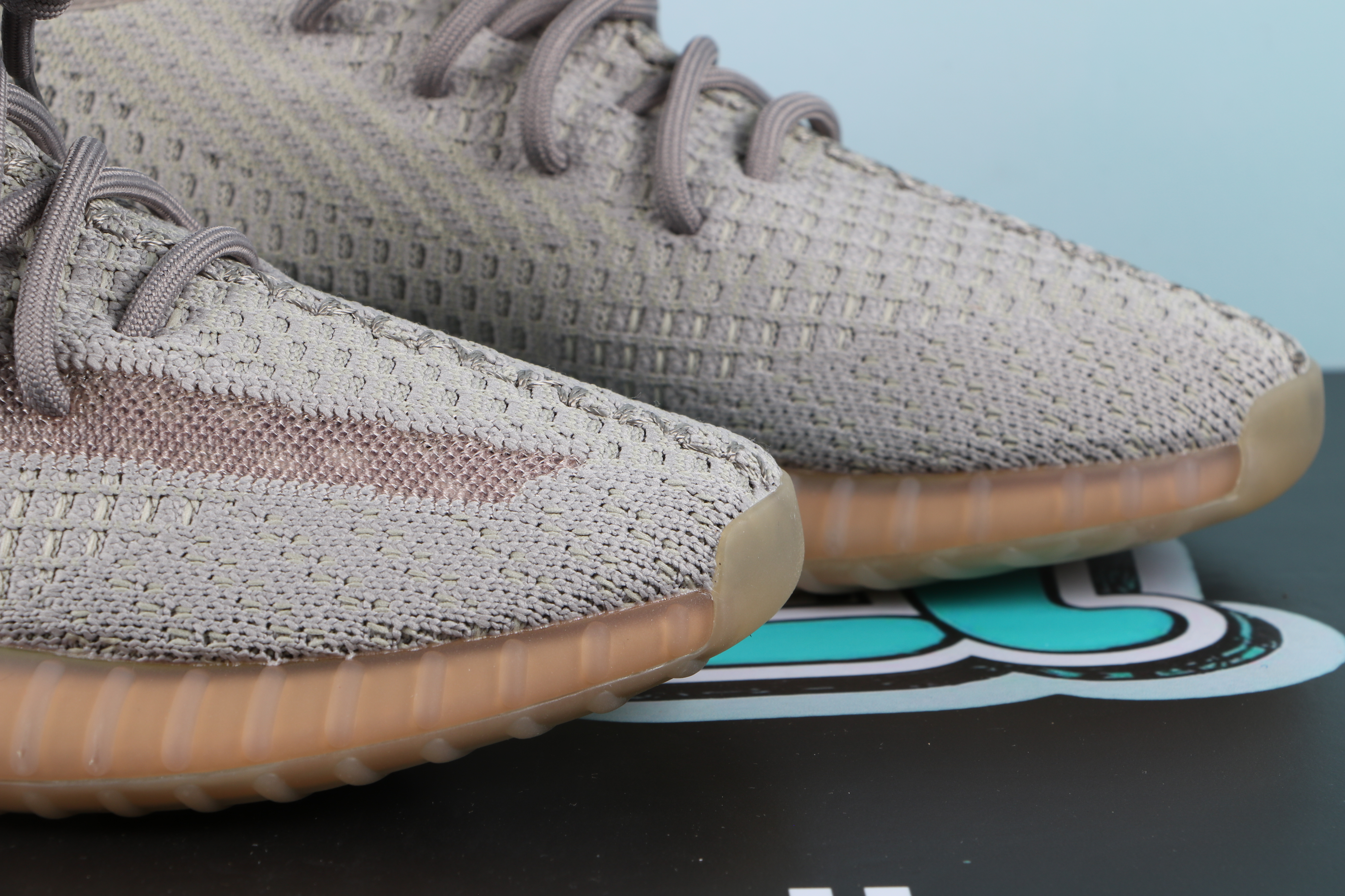 Yeezy Boost 350 V2 Trfem