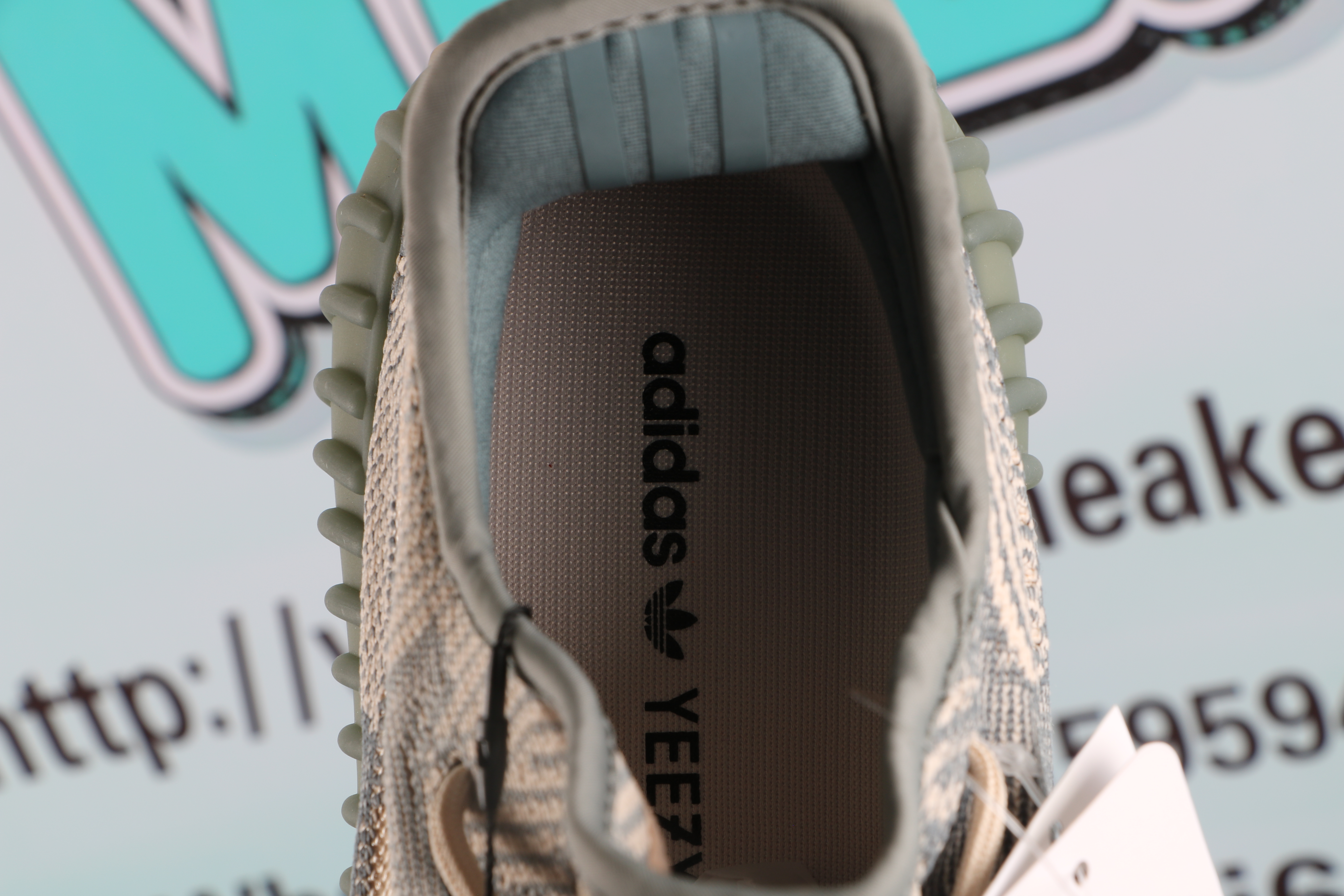 Yeezy Boost 350 V2 Israfil