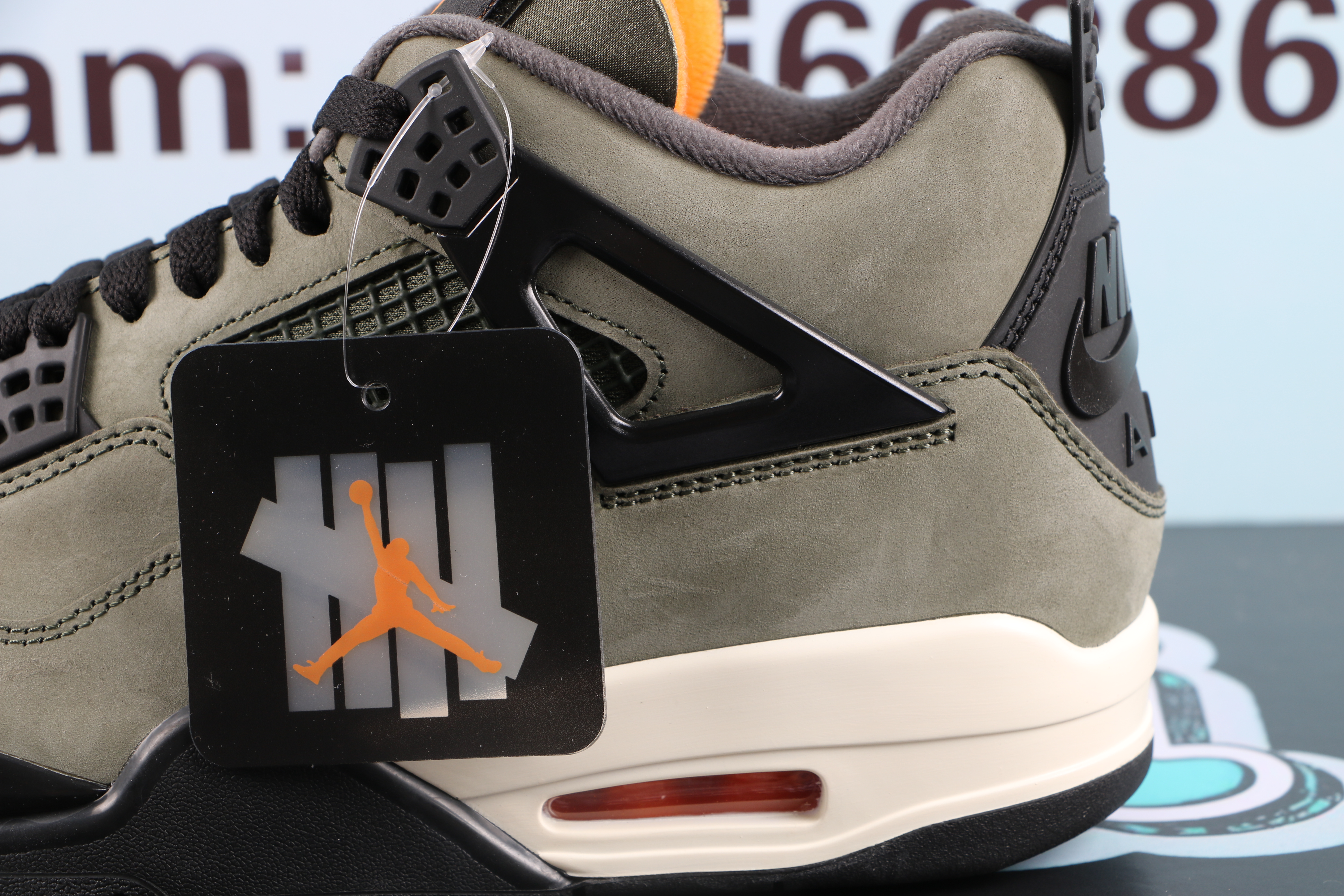 Jordan 4 Retro Undefeated