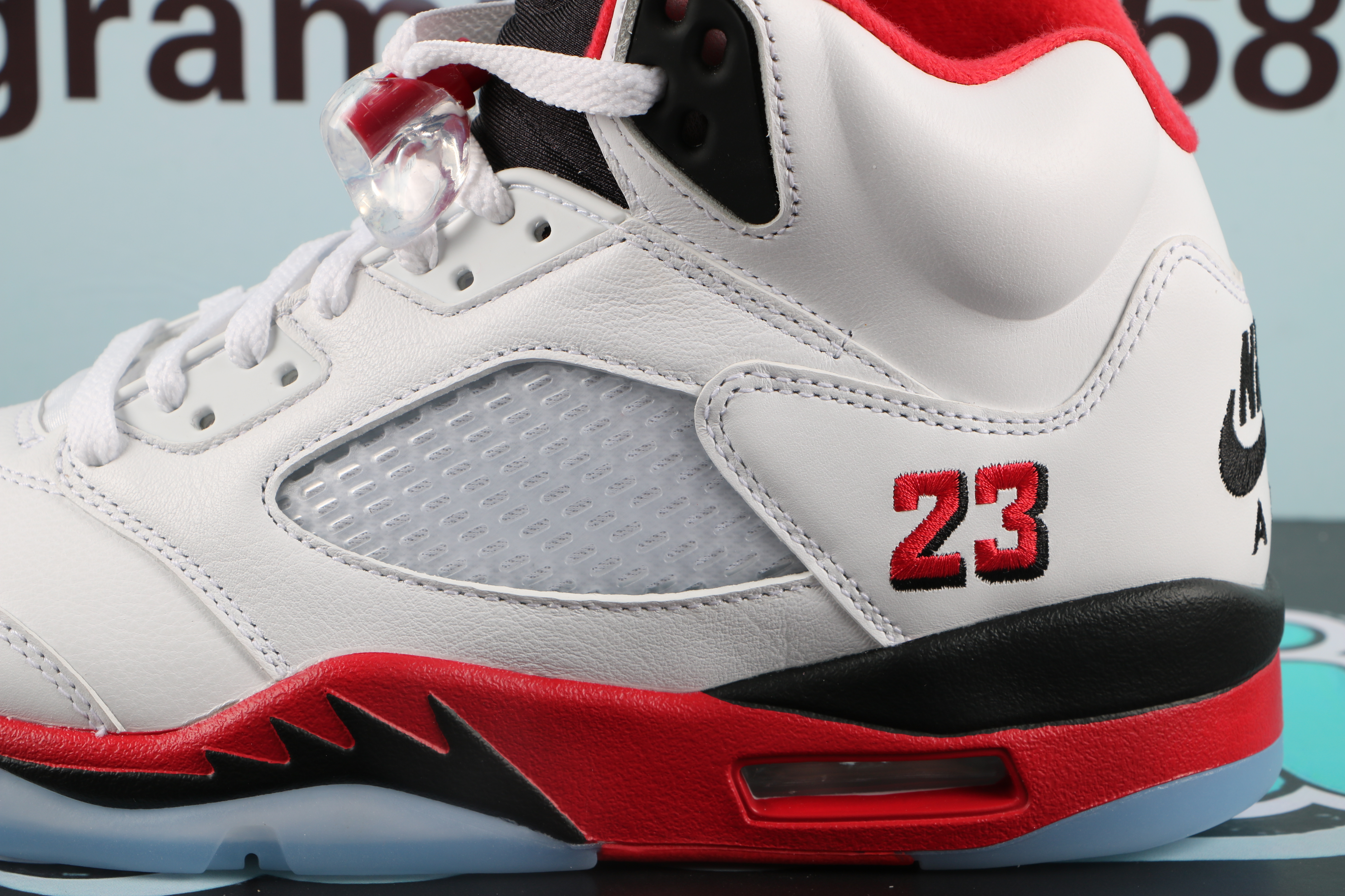 Jordan 5 Retro Fire Red Black Tongue