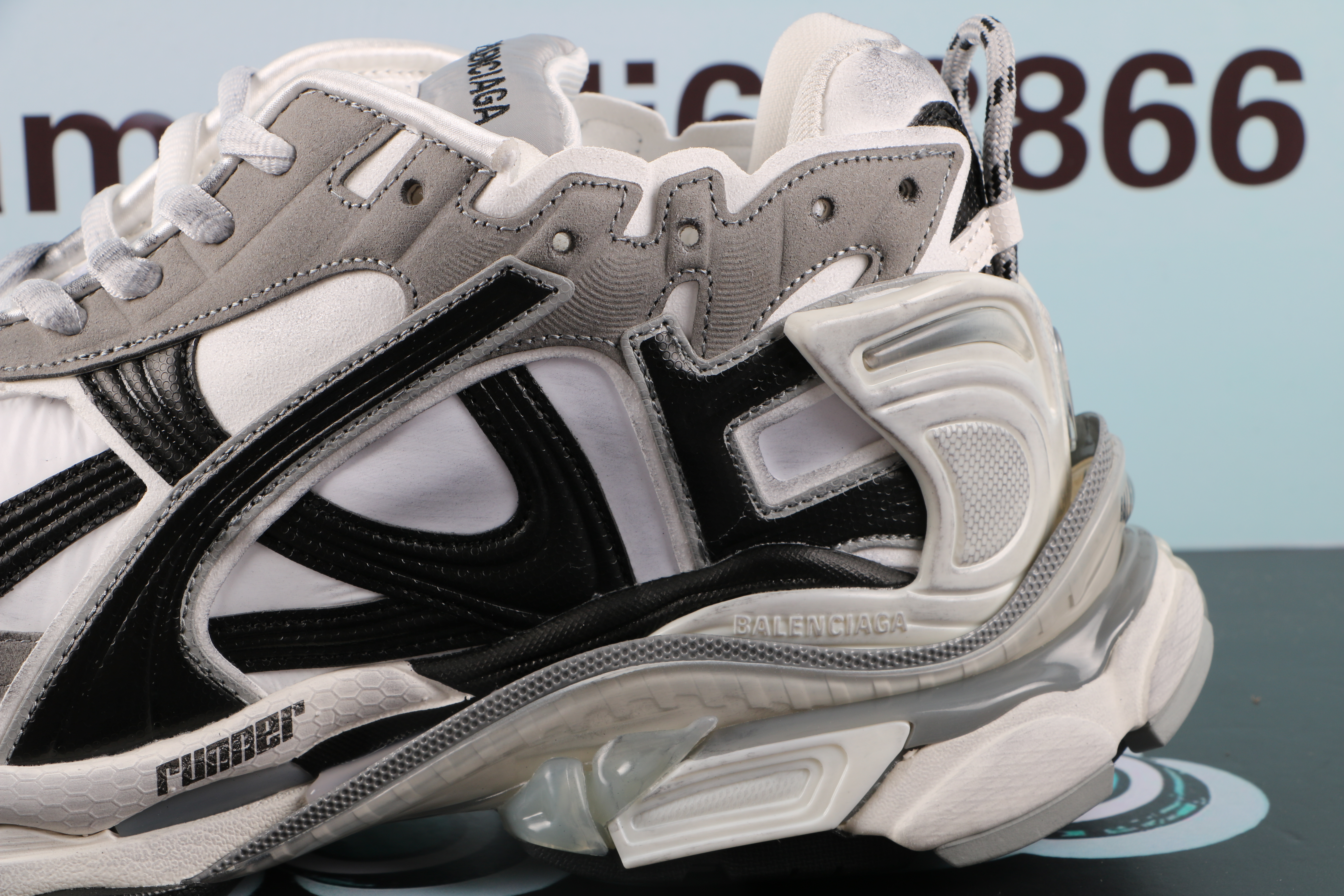 Balenciaga Runner