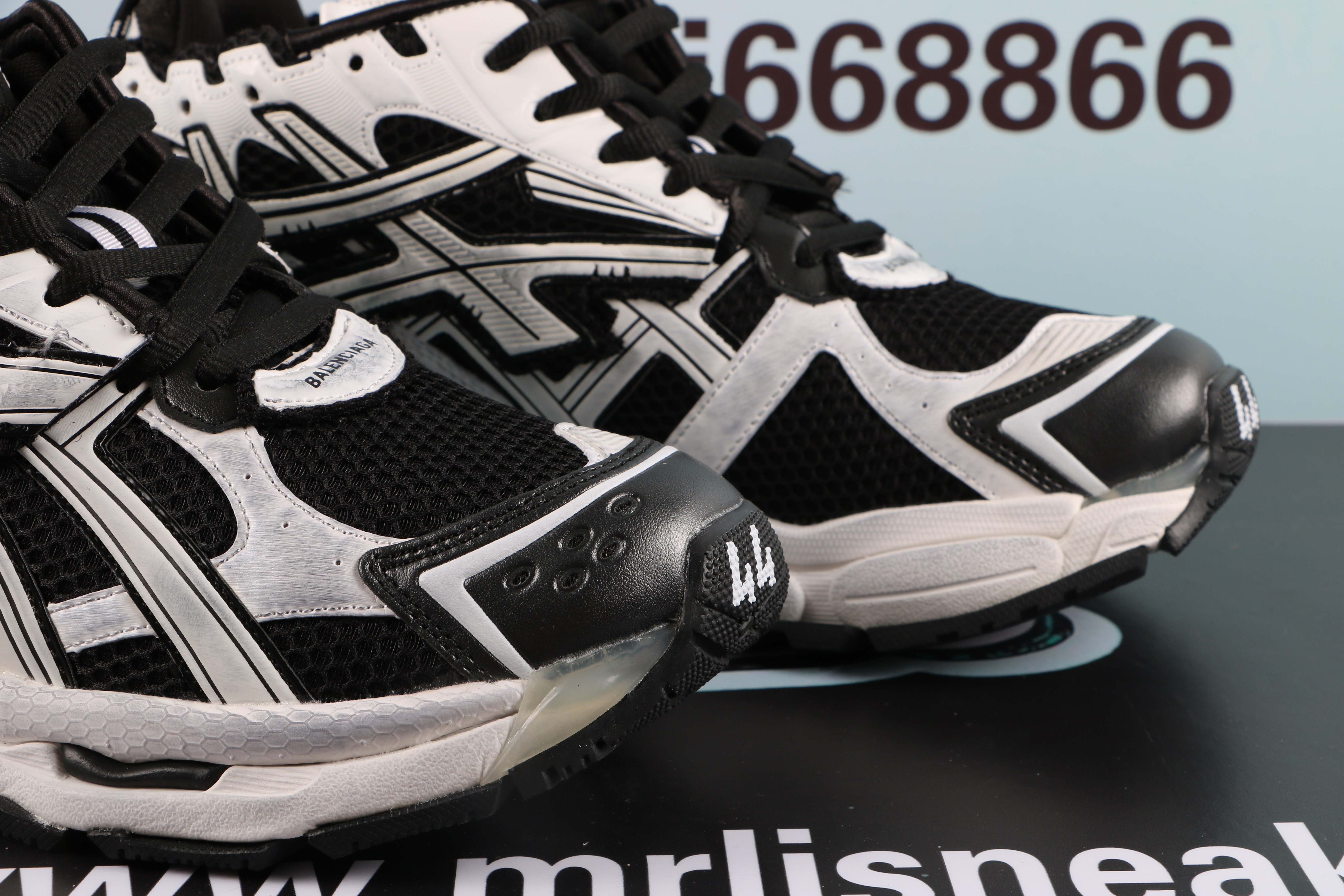 Balenciaga Runner Black White