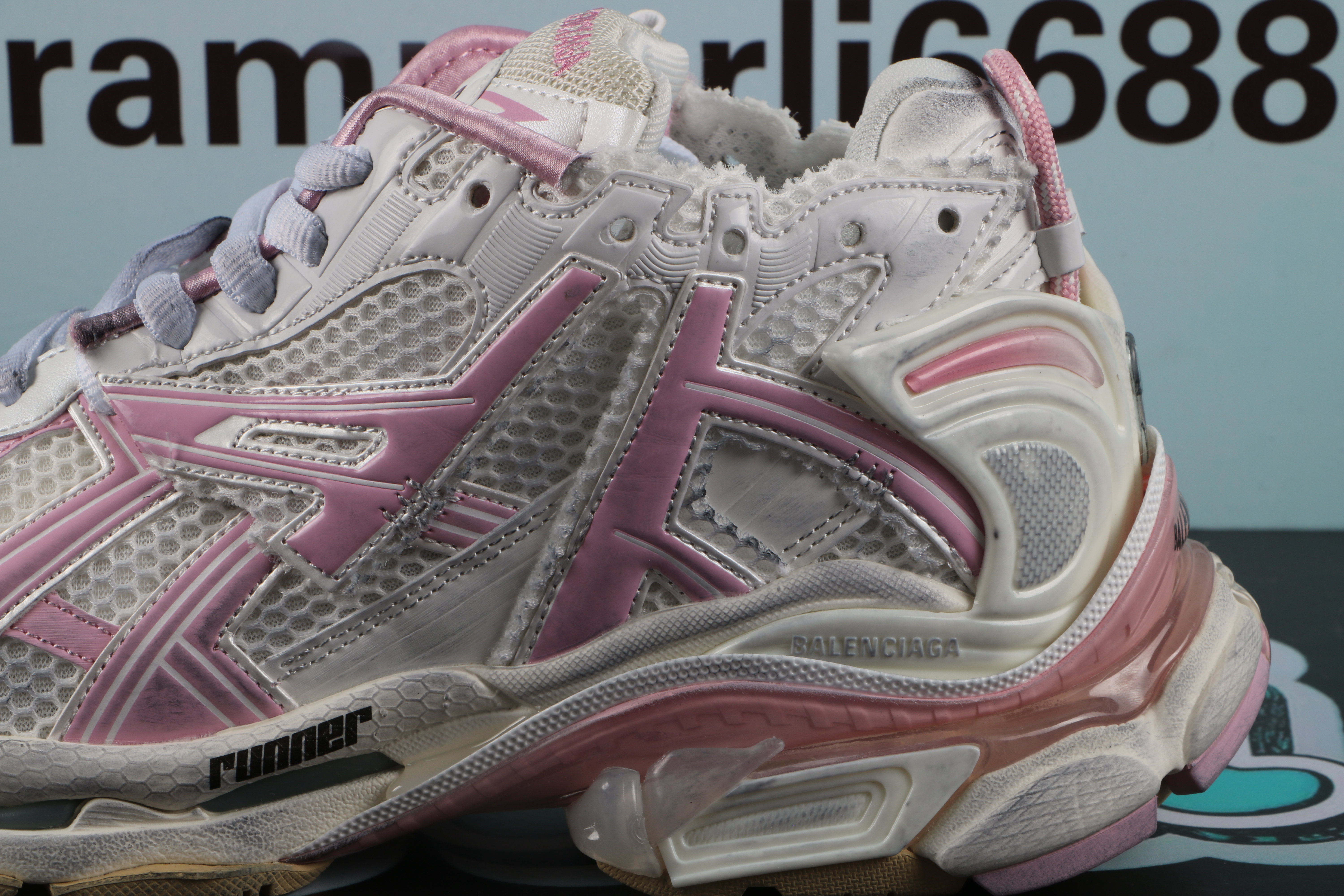 Balenciaga Runner Pink White