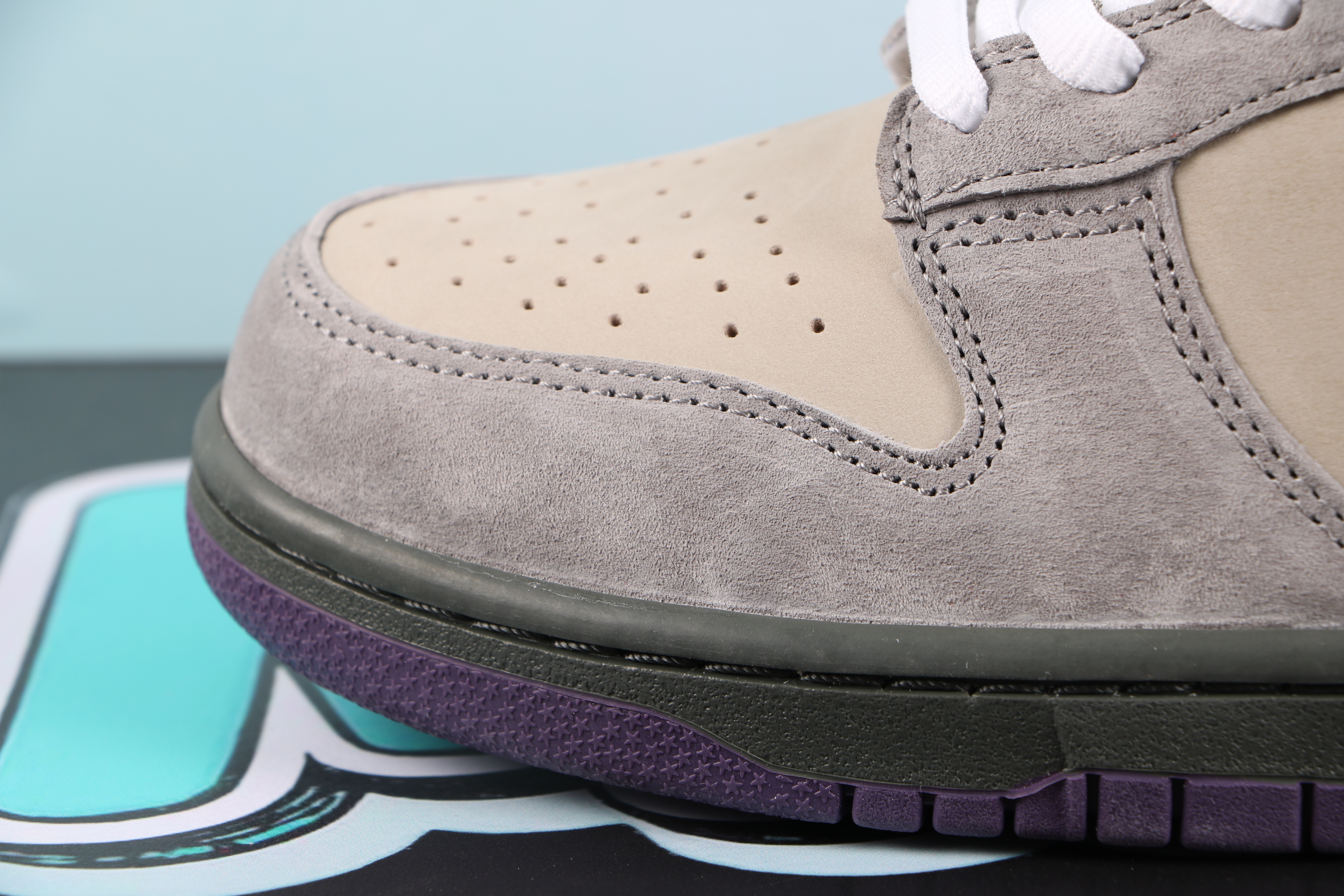 Nike Dunk SB Low Purple Pigeon