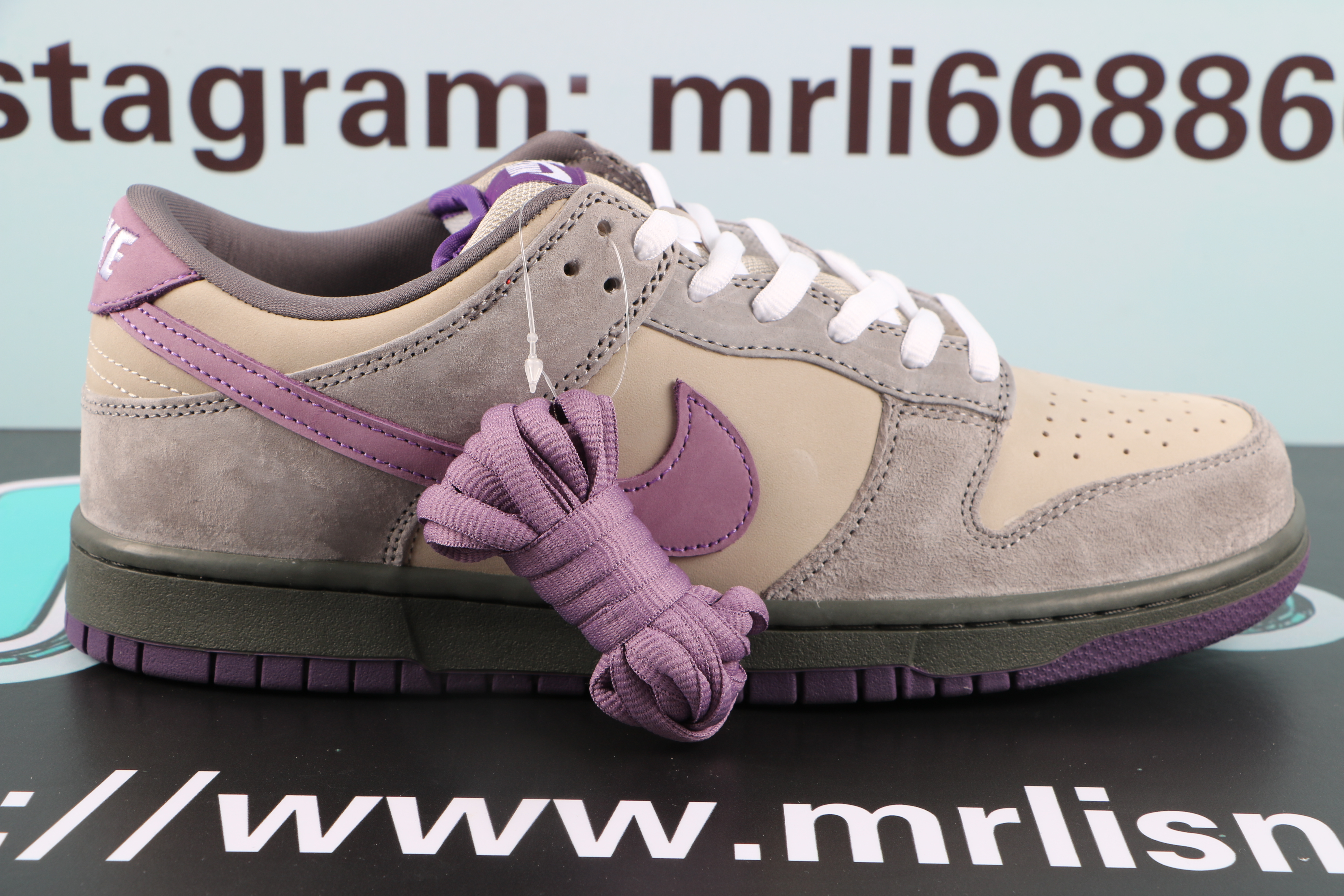Nike Dunk SB Low Purple Pigeon