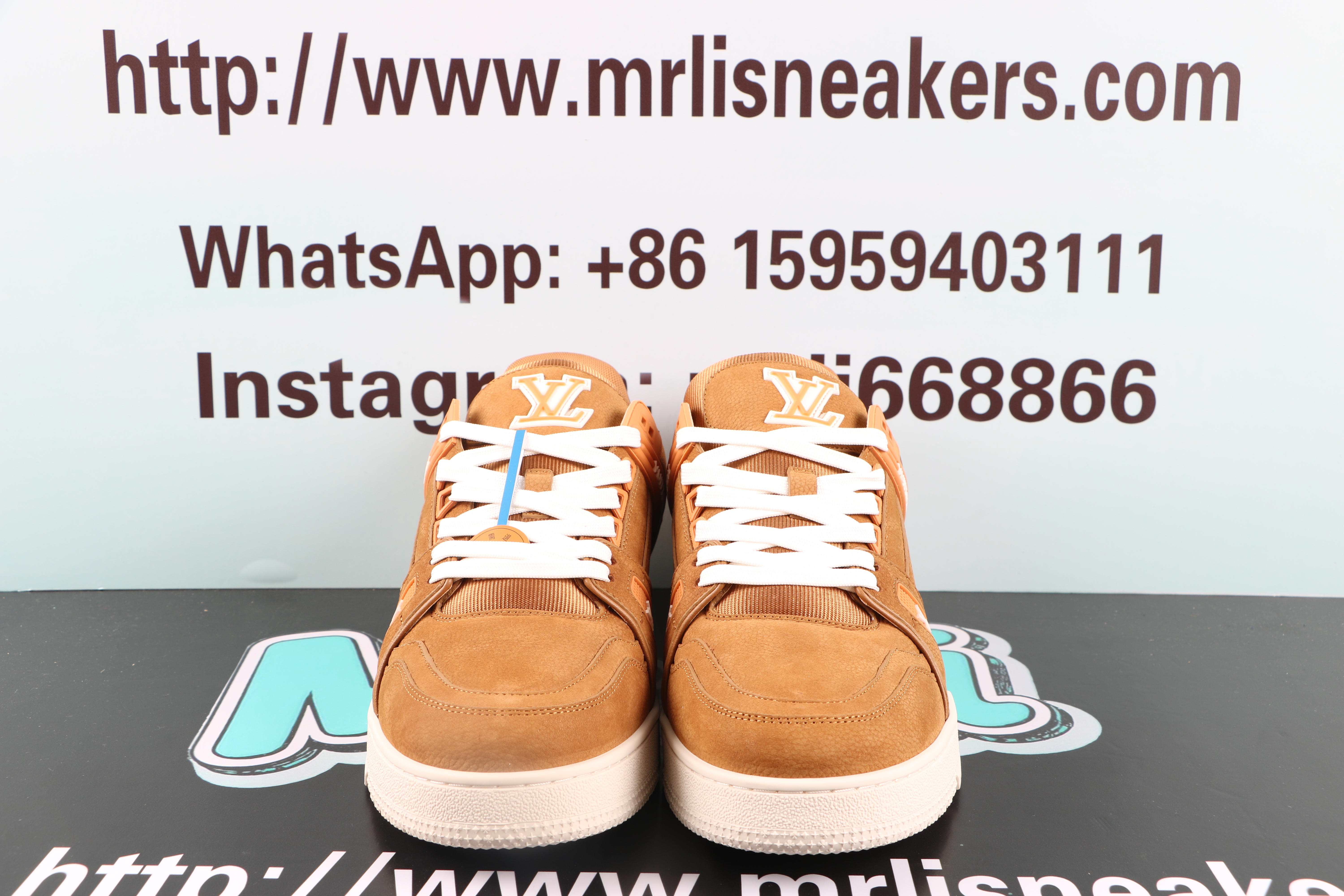 Louis Vuitton LV Trainer Beige