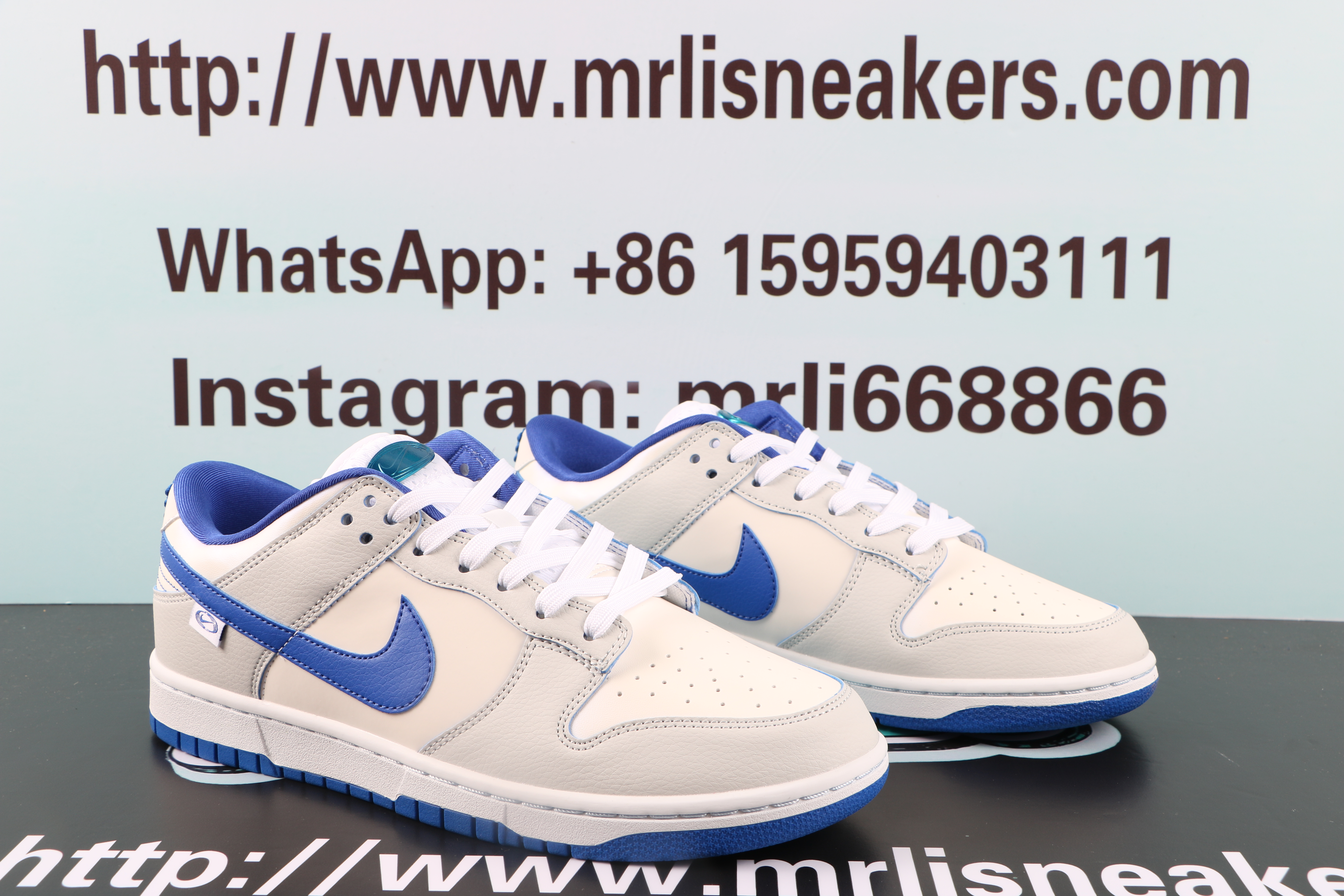 Nike SB Dunk Low GS "Ivory Hyper Royal"