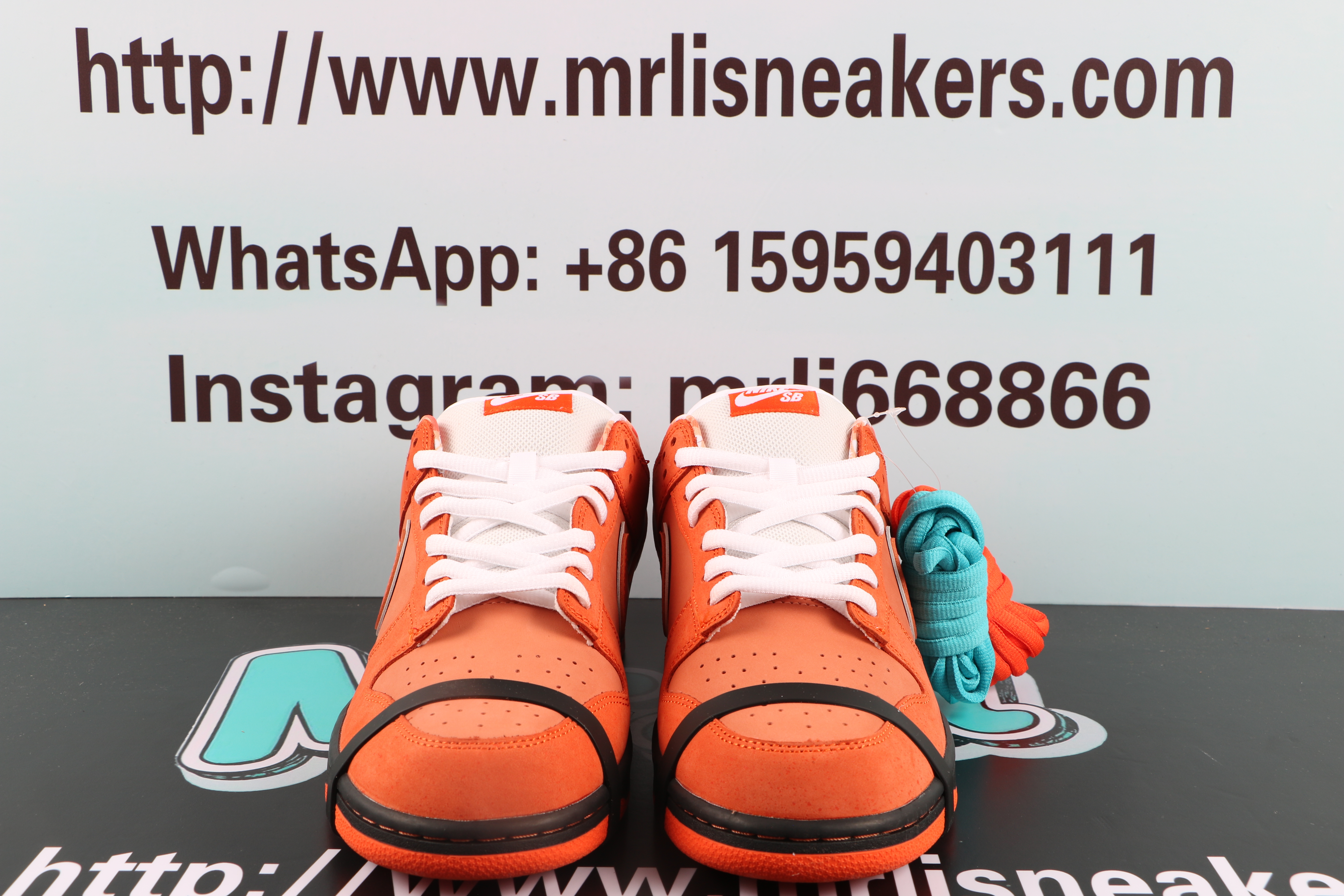 NIKE SB Dunk Low "Orange Lobster"