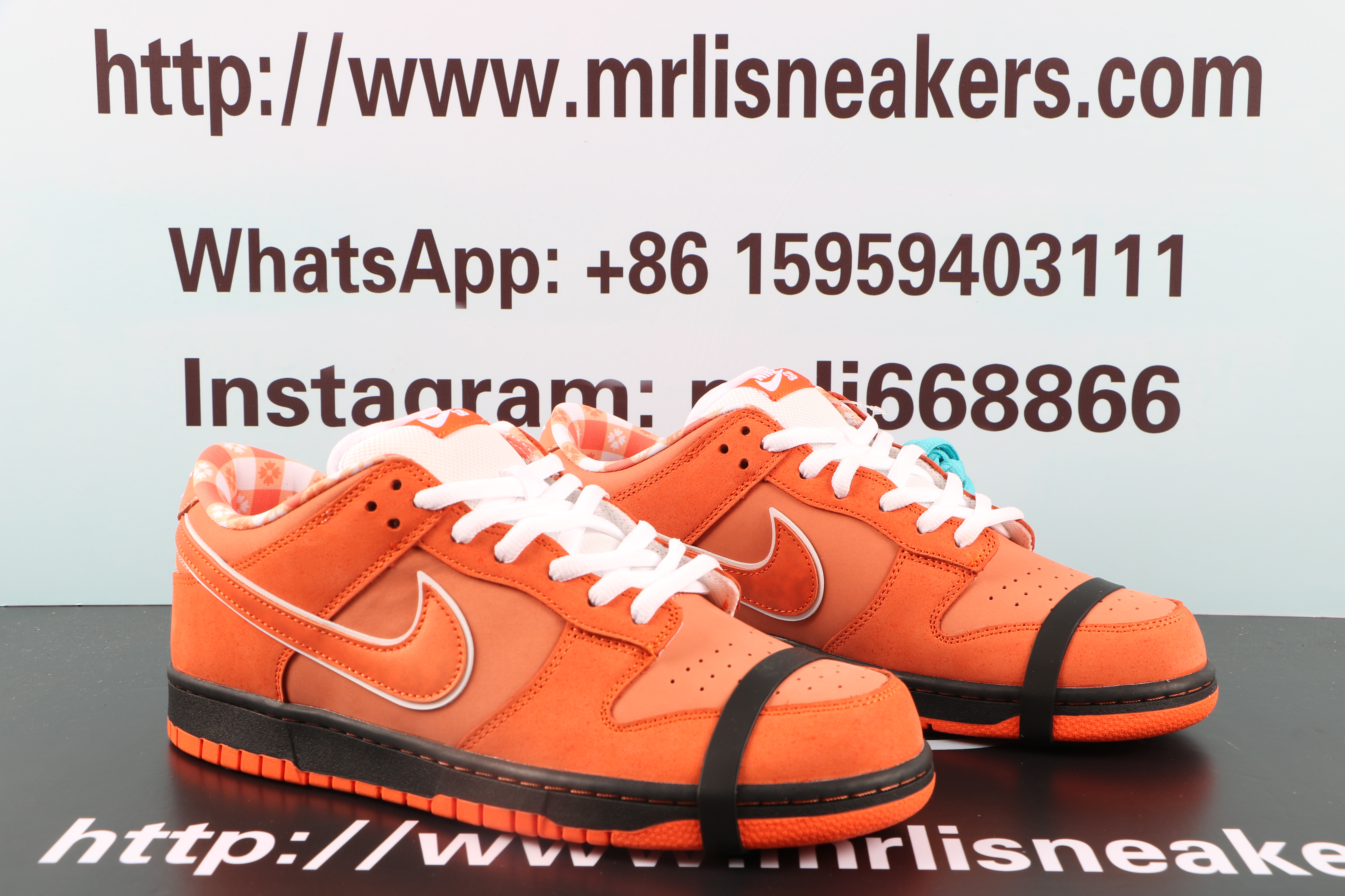 NIKE SB Dunk Low "Orange Lobster"