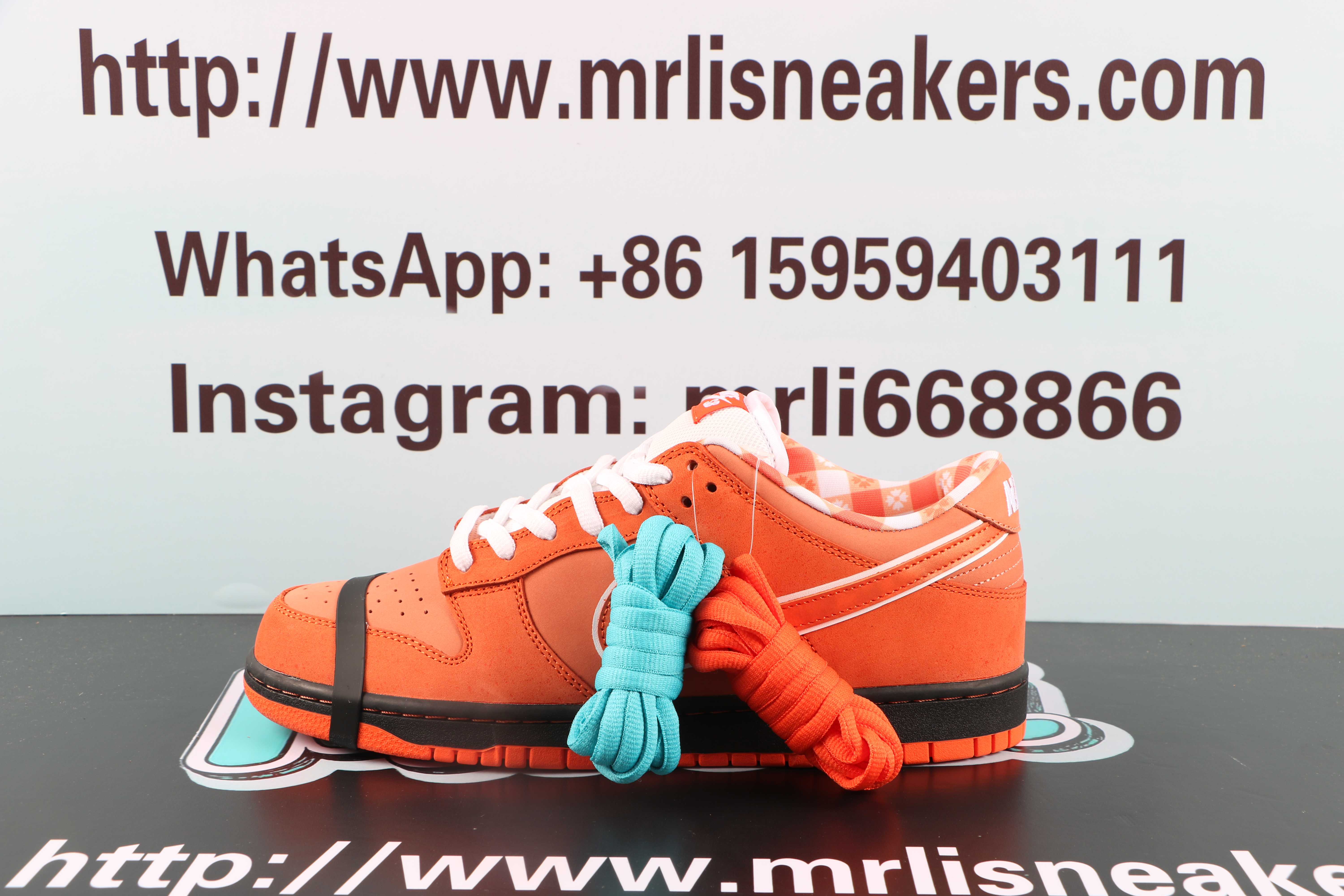 NIKE SB Dunk Low "Orange Lobster"