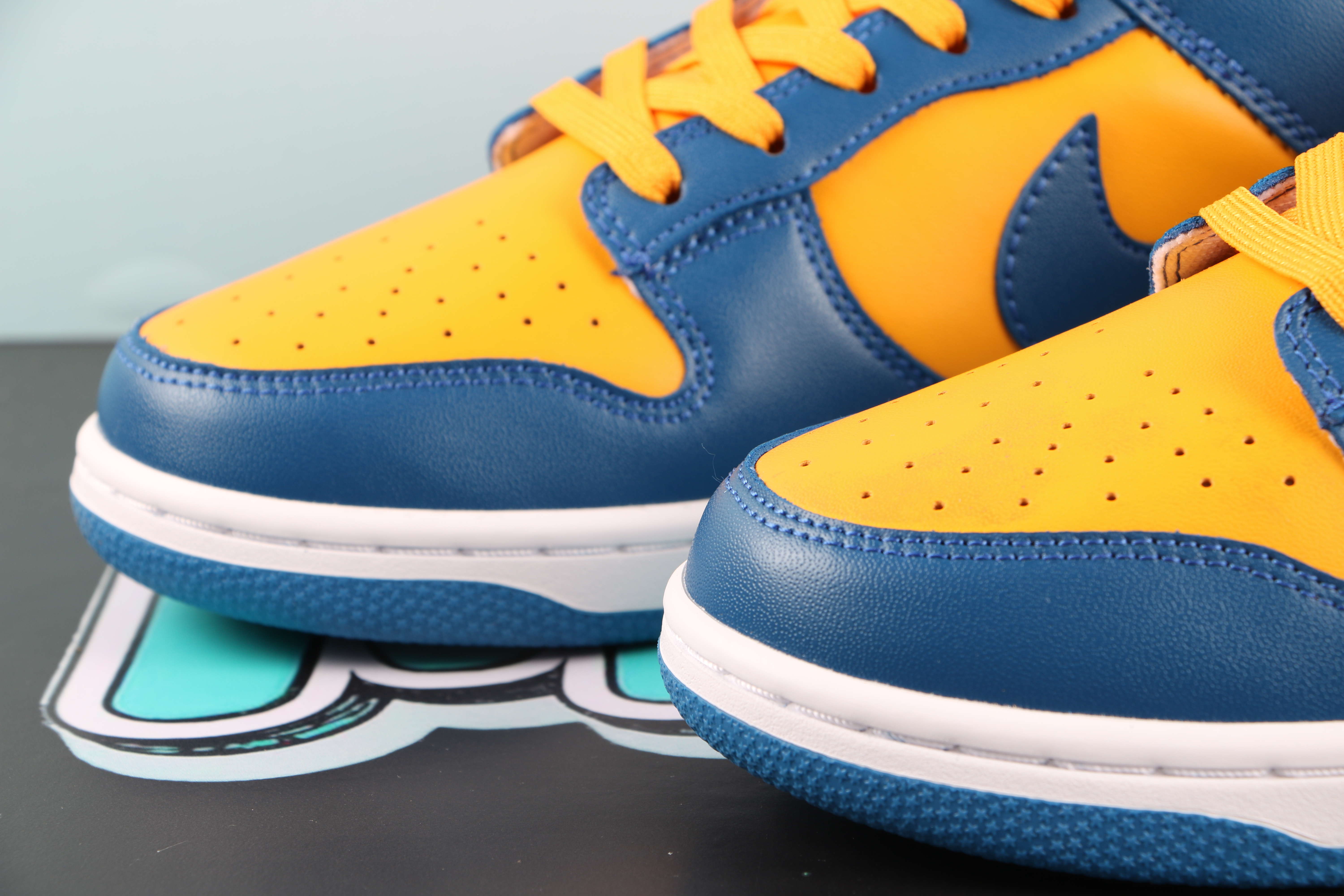 Nike Dunk Low “Warriors”