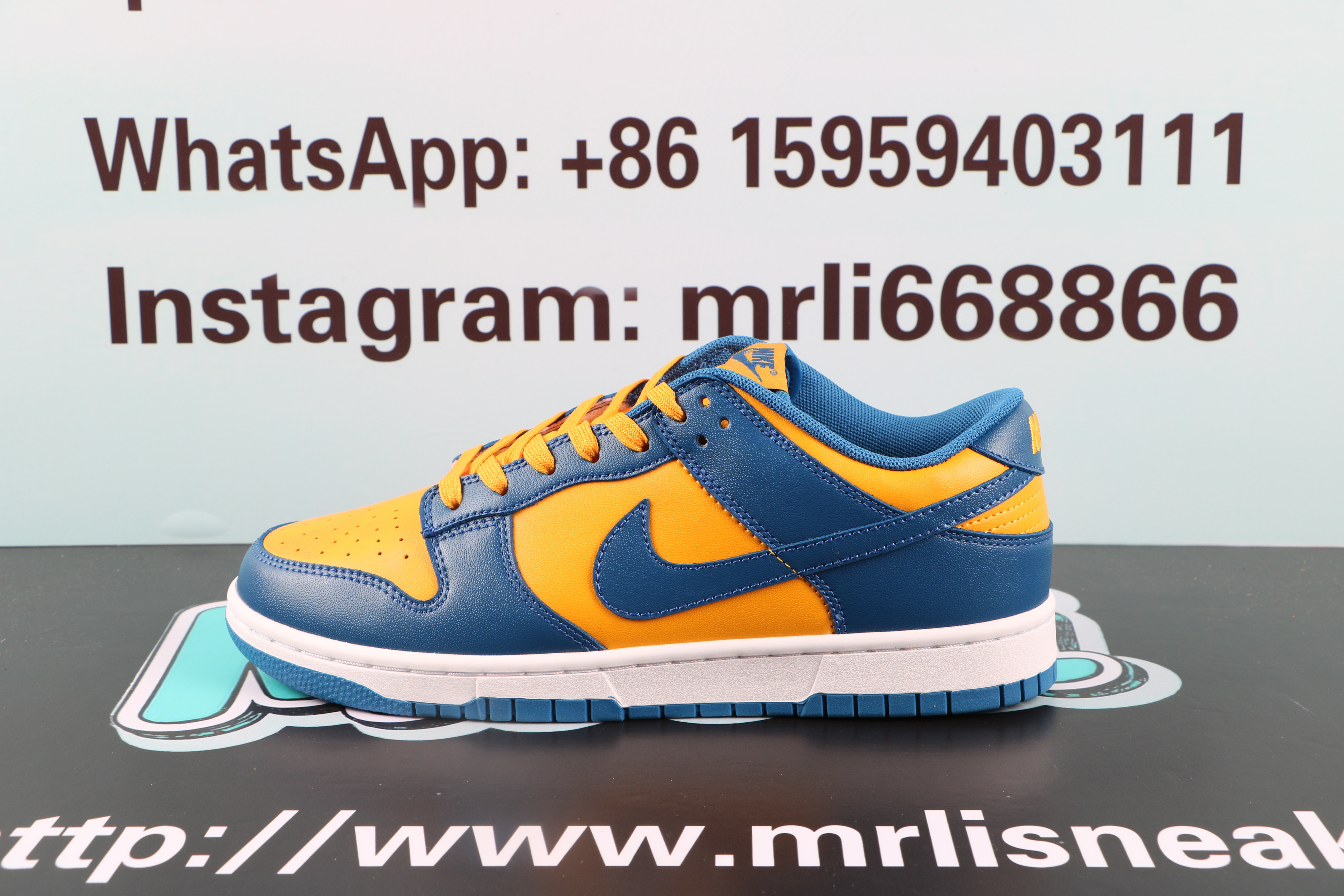 Nike Dunk Low “Warriors”