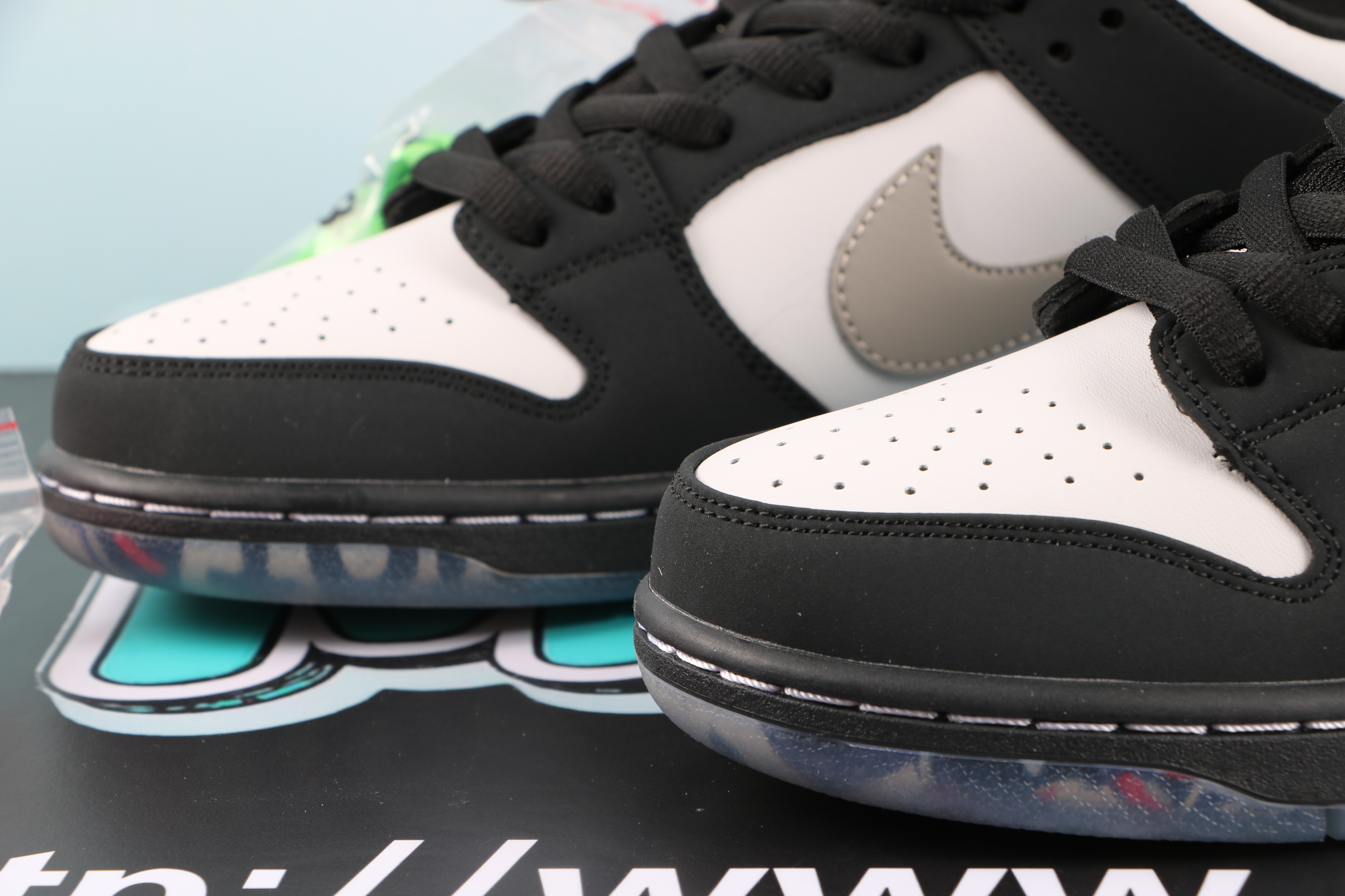 Nike SB Dunk Low Staple Panda Pigeon(With special box)