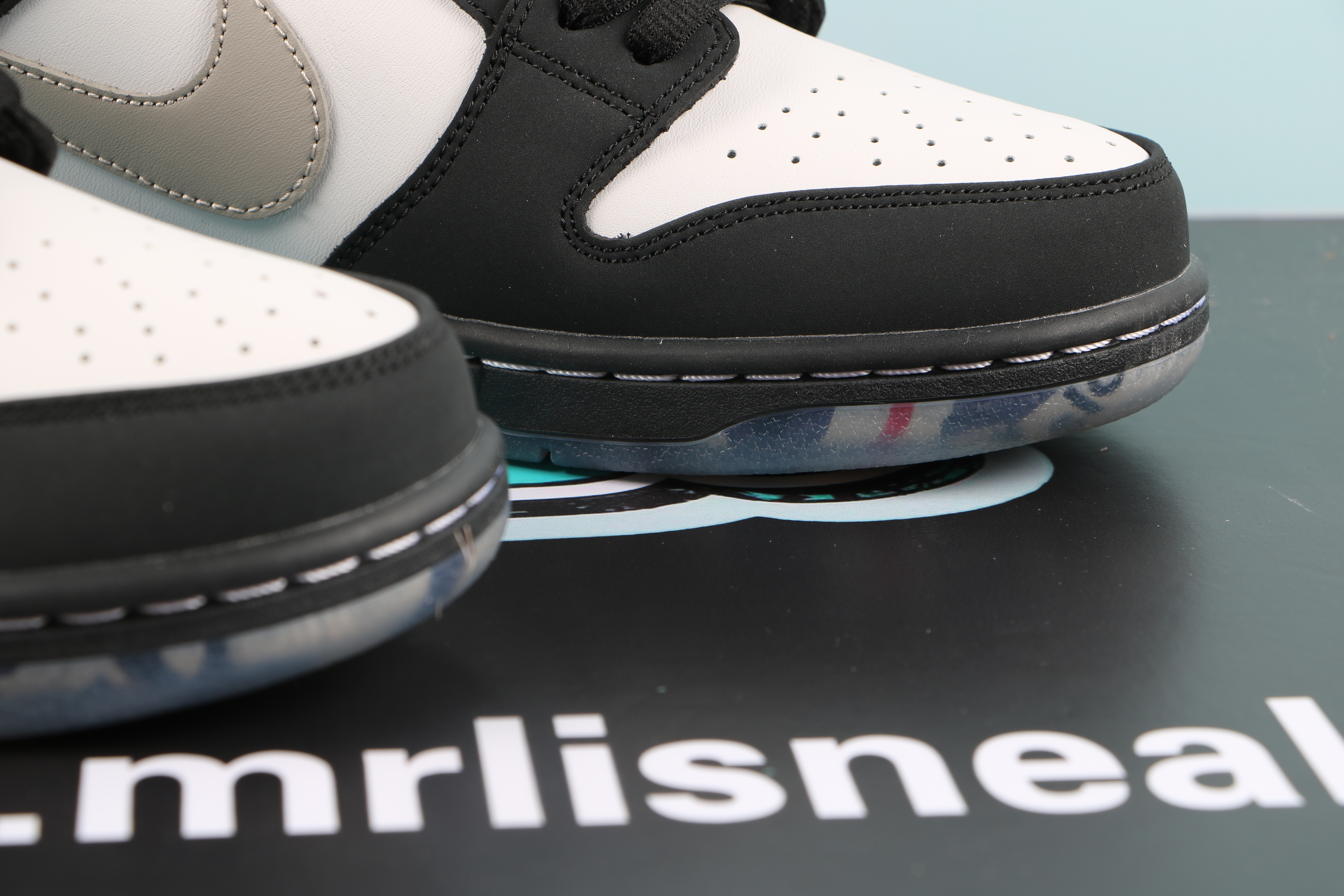 Nike SB Dunk Low Staple Panda Pigeon(With special box)
