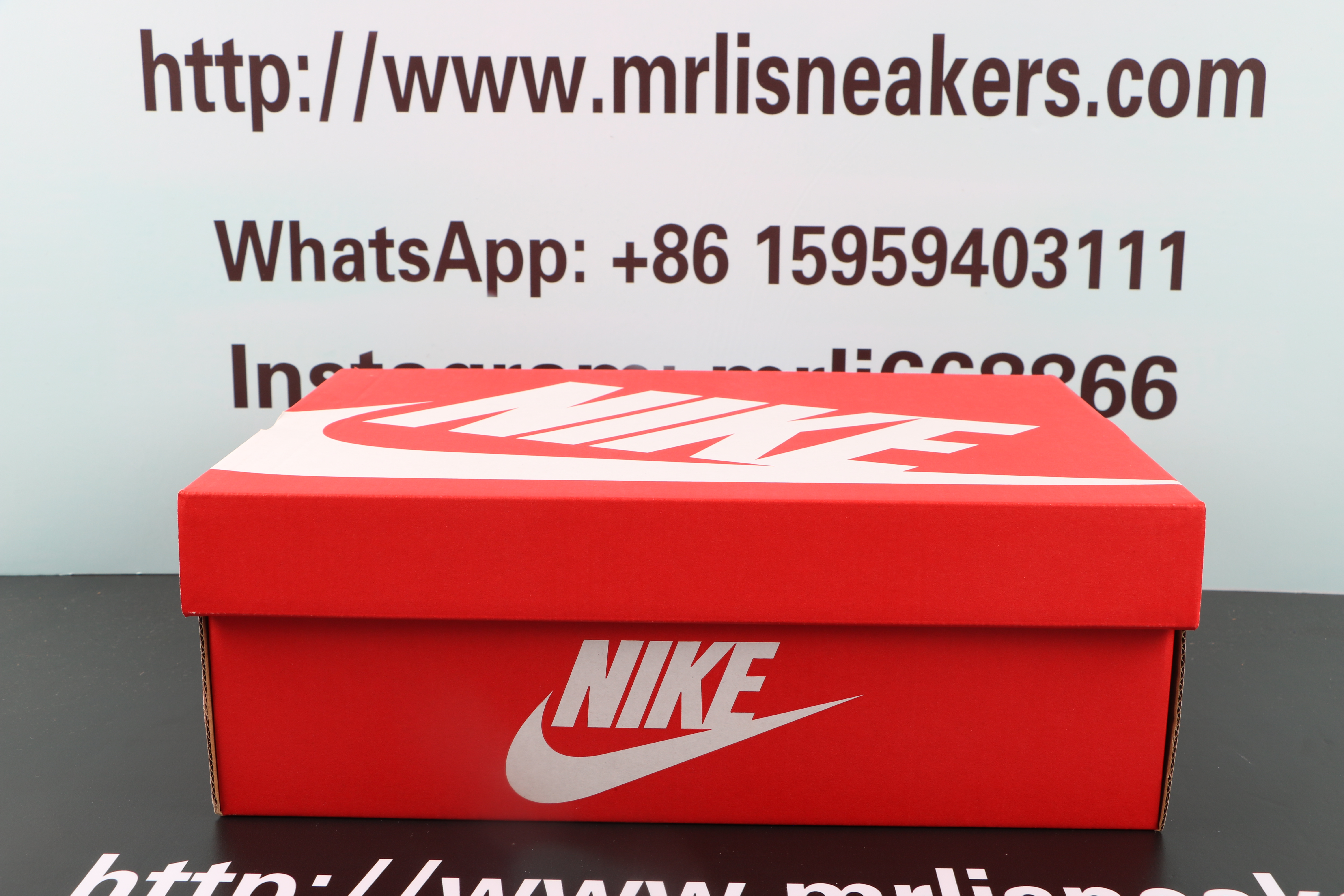 Nike Dunk Low Photon Dust