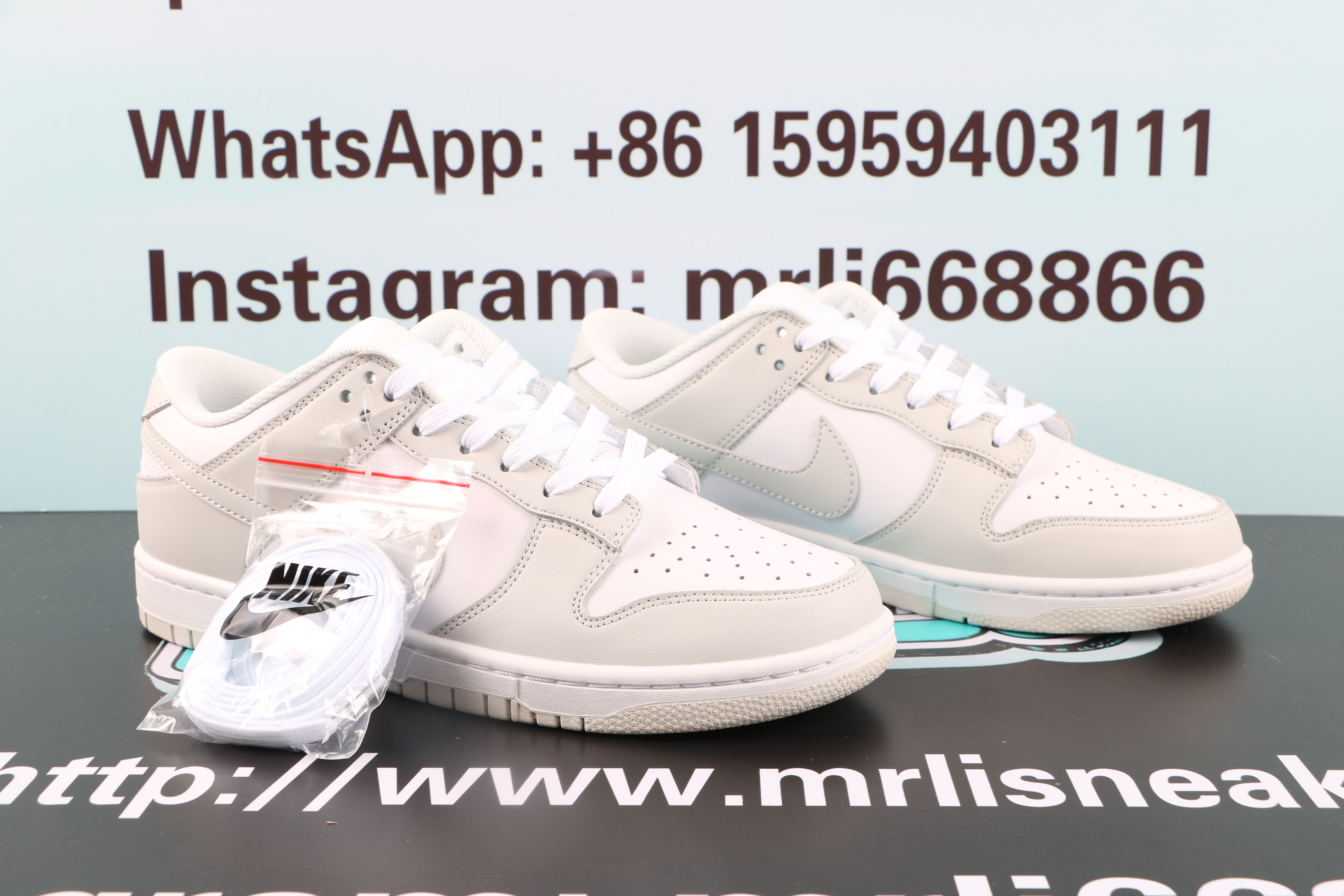 Nike Dunk Low Photon Dust