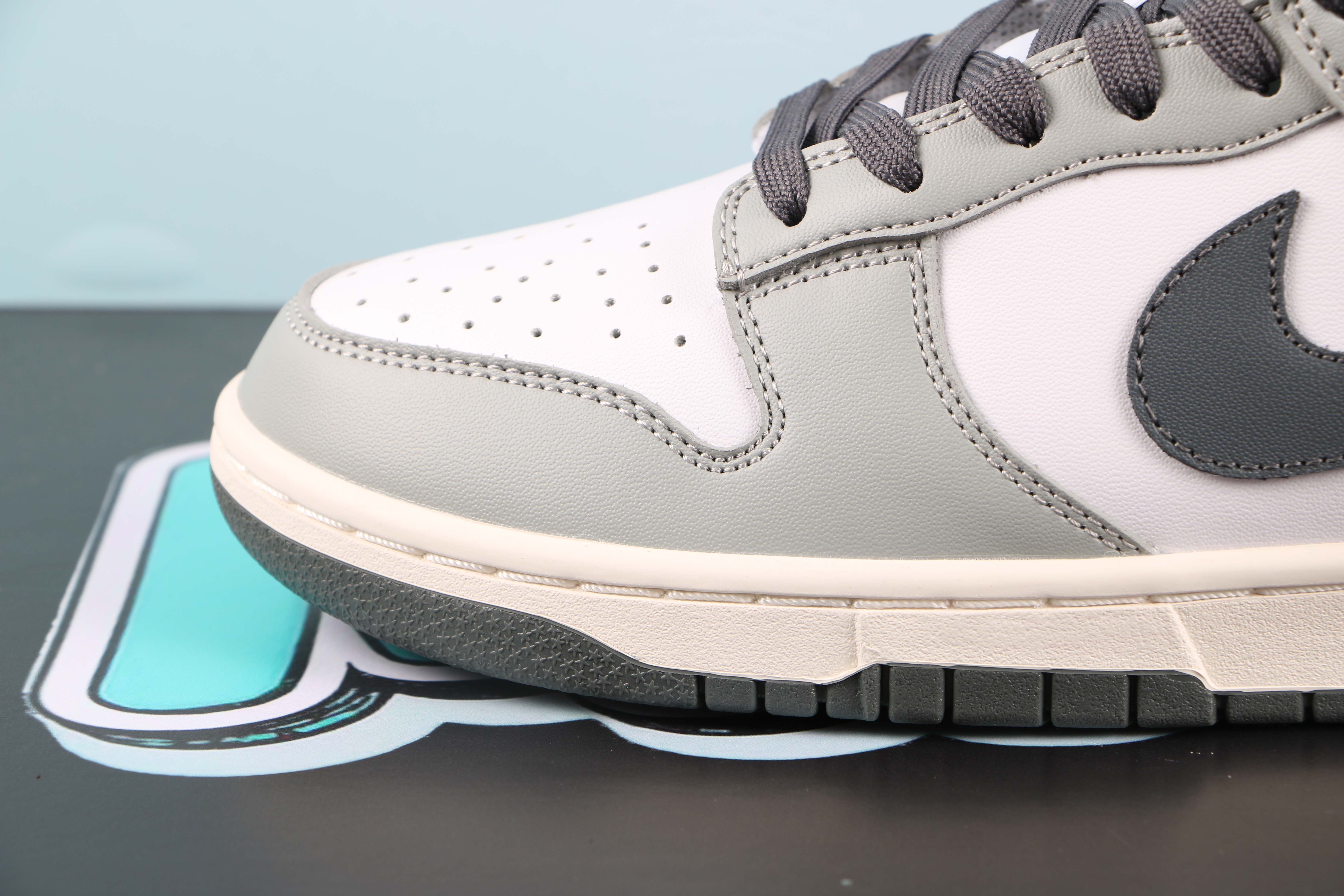 Nike SB Dunk Low Retro"Light Smoke Grey"