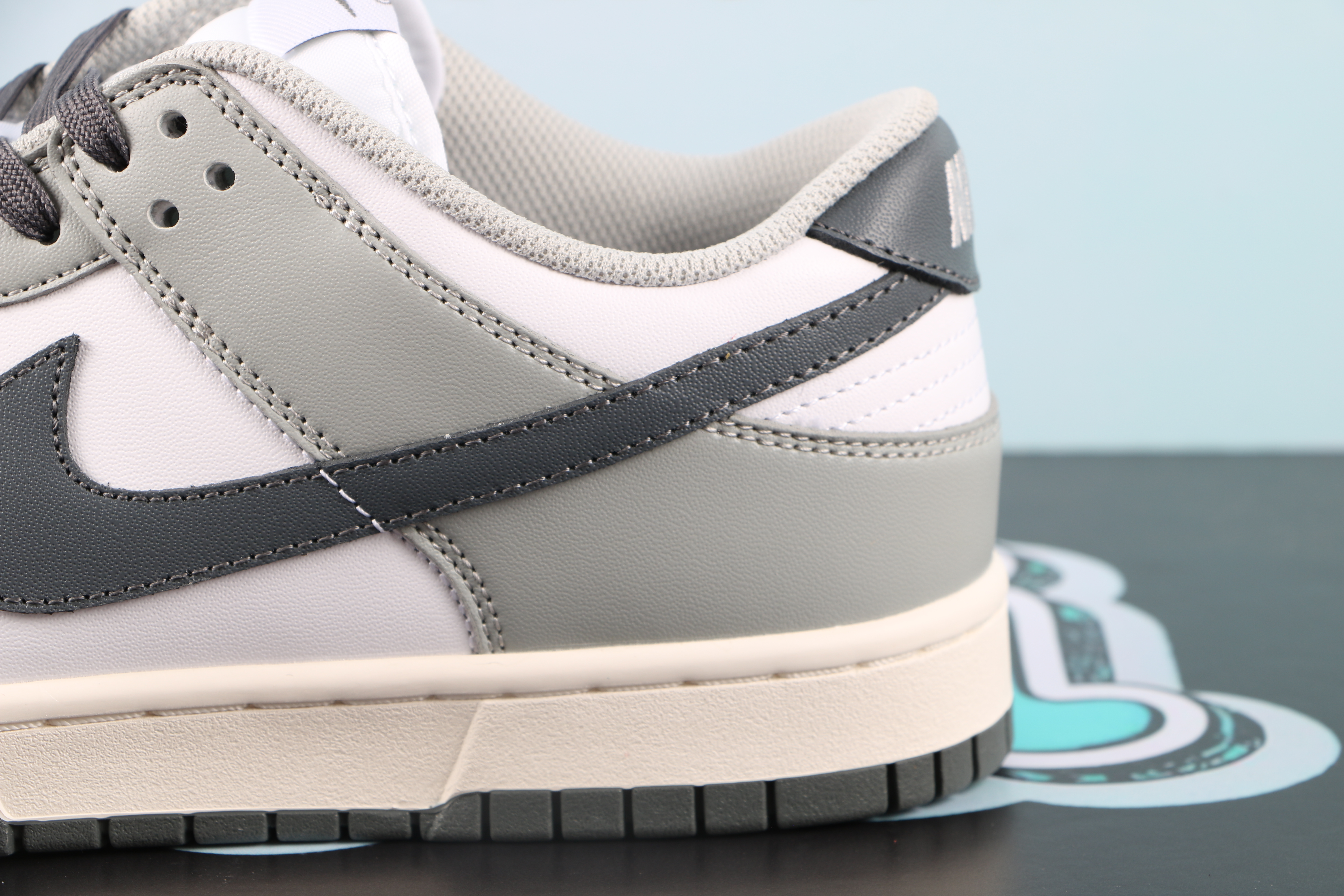 Nike SB Dunk Low Retro"Light Smoke Grey"